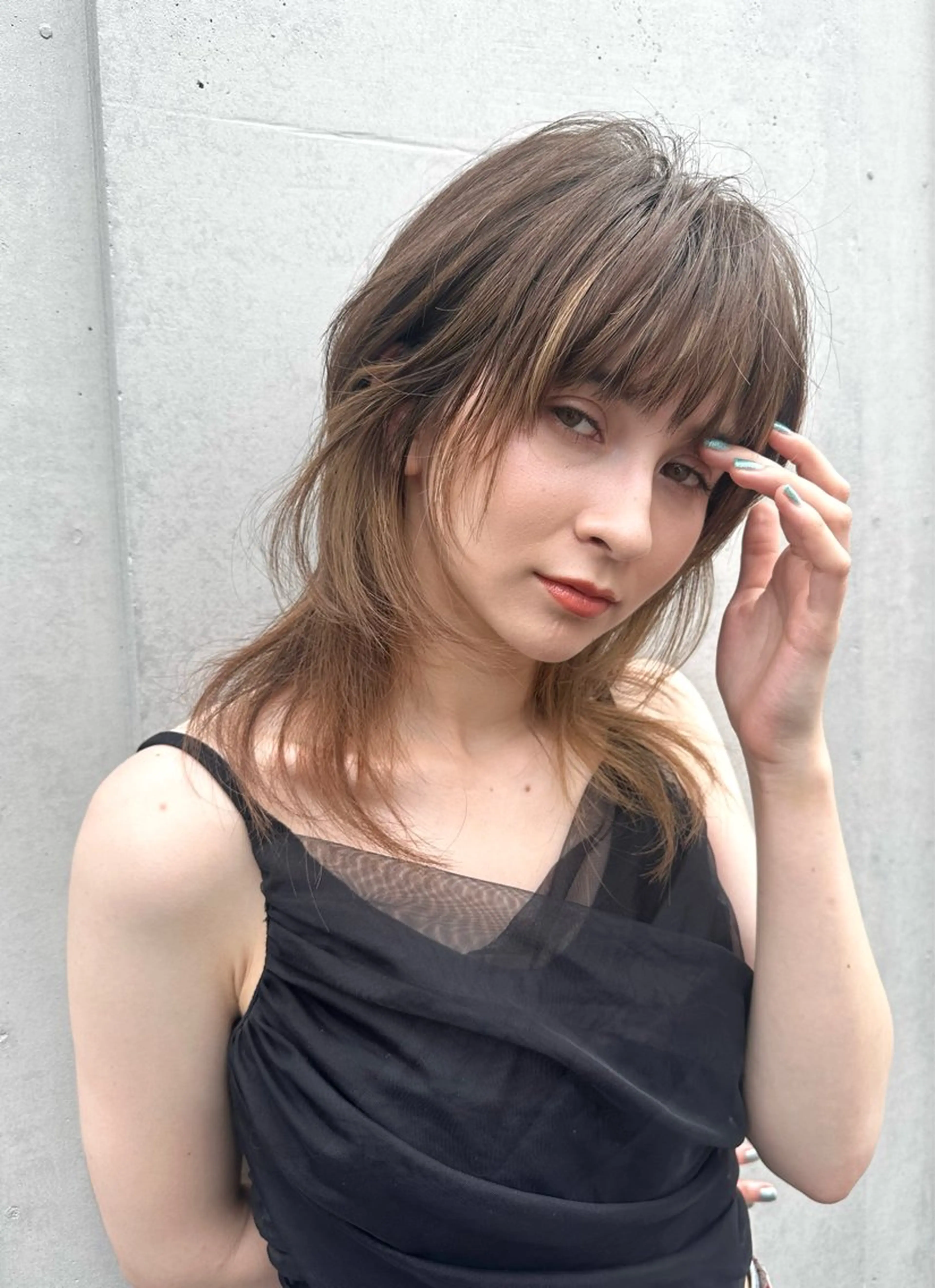 ミディアム 大塚 夏生のヘアスタイル