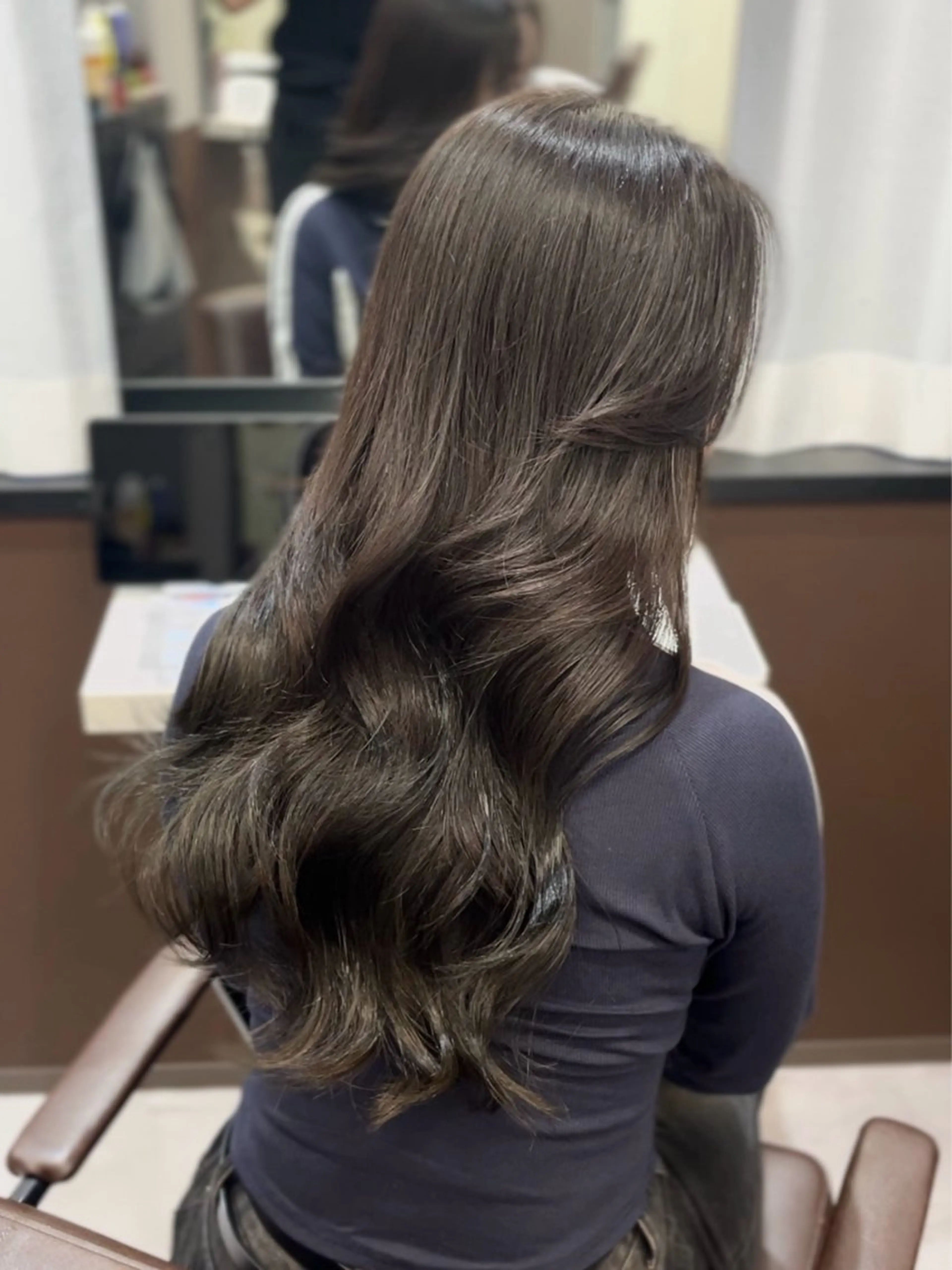 ロング カラー グレージュ レイヤーカット 梅田/髪質改善特化/ 艶カラー🫧さくらこのヘアスタイル