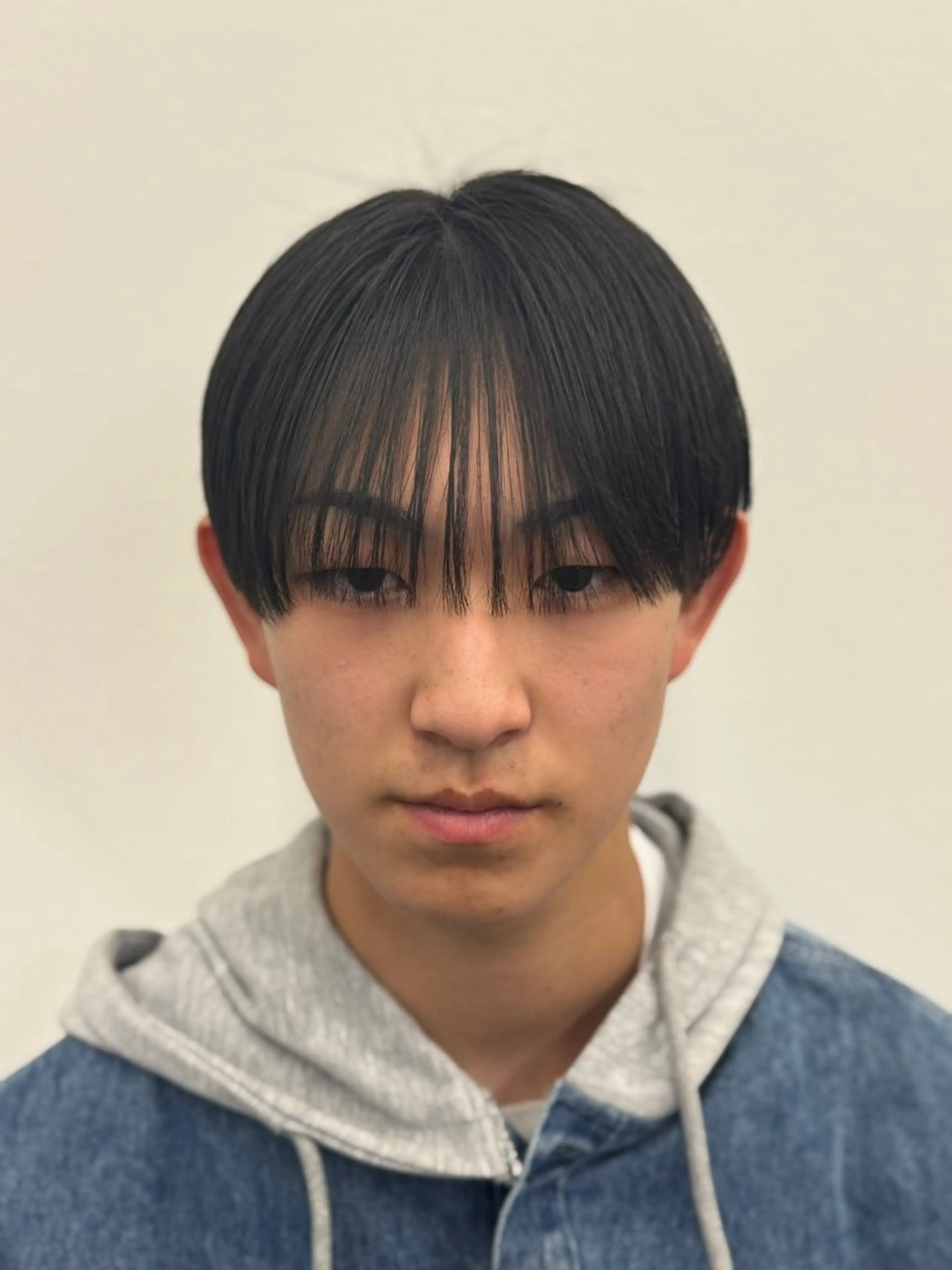 メンズ骨格矯正カット+ポイントストレートorダウンパーマの写真