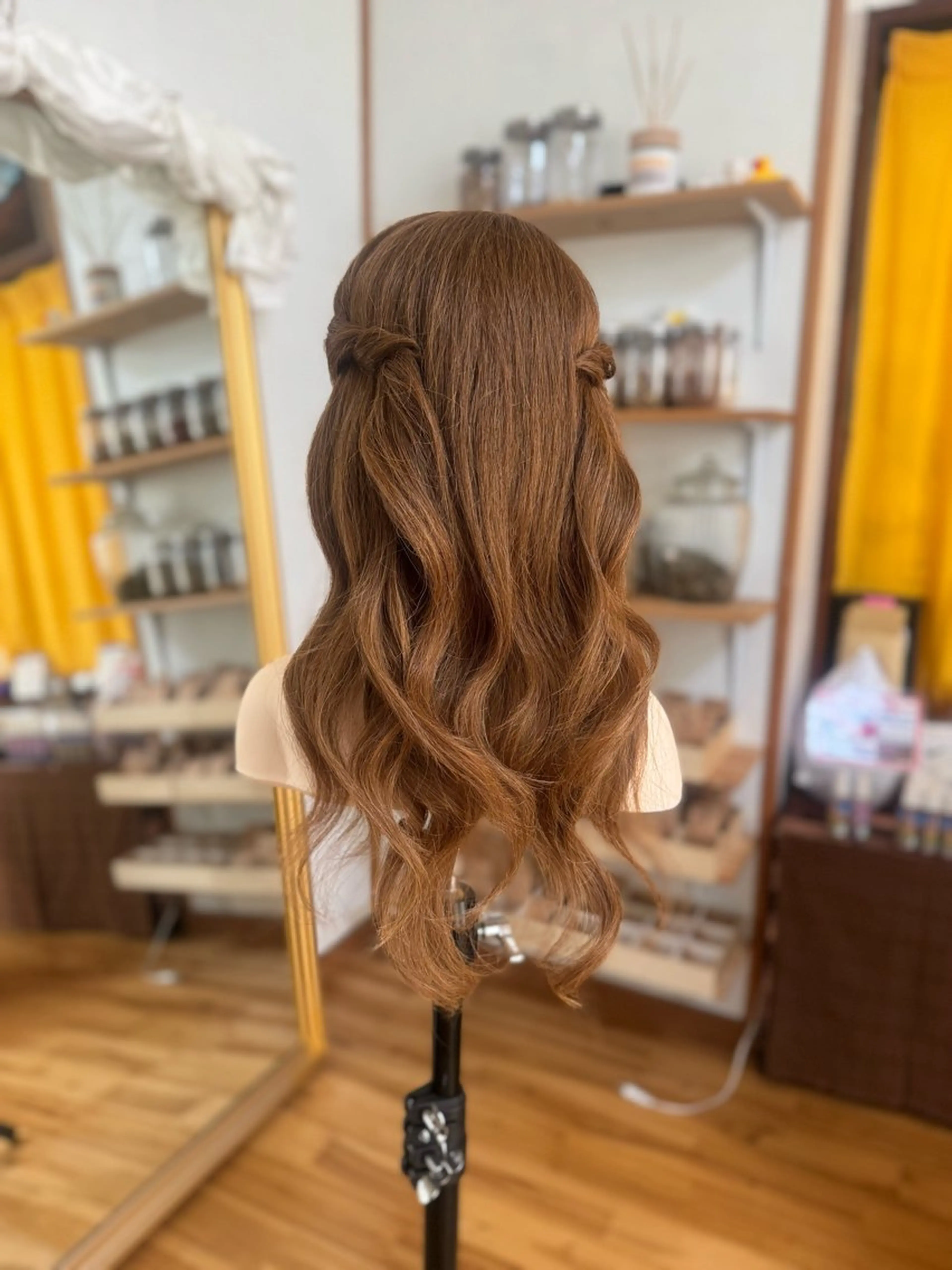 セミロング ヘアアレンジ ハーフアップ ヨシンモリ 韓国風ヘア ヘアセット Yamauchi natsumiのヘアスタイル