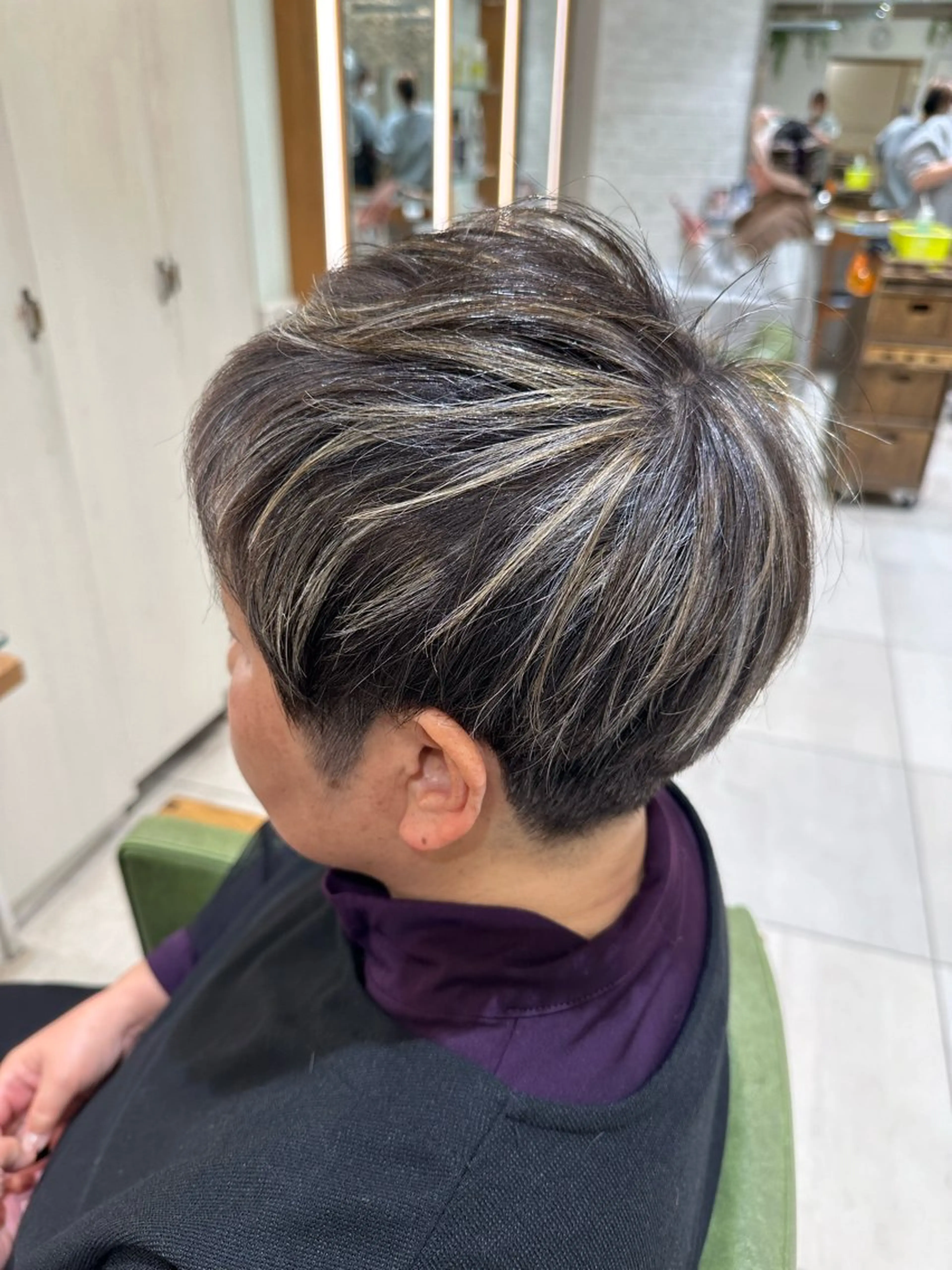 ショート カラー ハイライトカラー ハイライト 若林 美由希のヘアスタイル