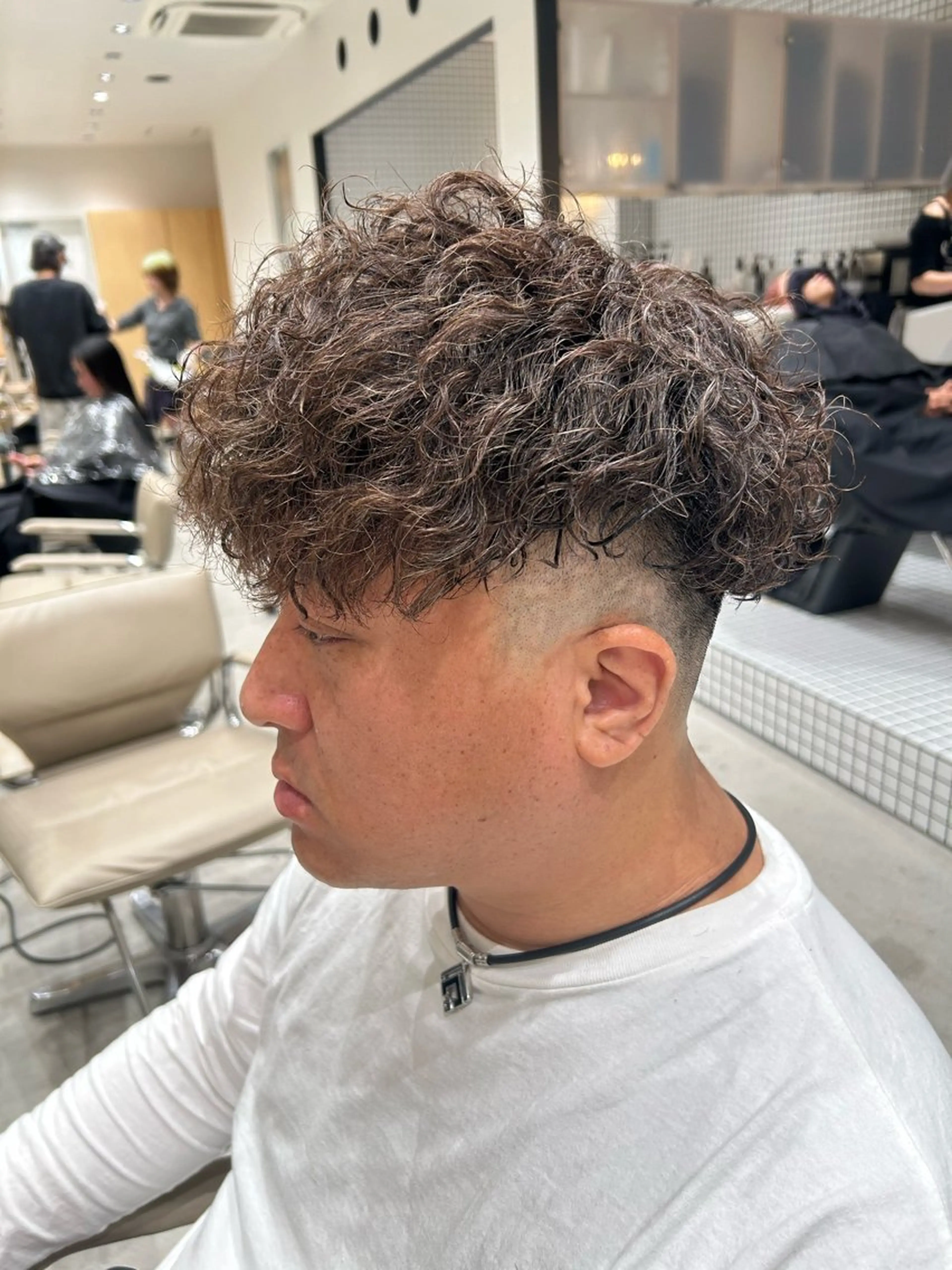 パーマ メンズ フェードカット メンズパーマ カット パーマ 🐲ツイスパ🐲 フェード/龍のヘアスタイル