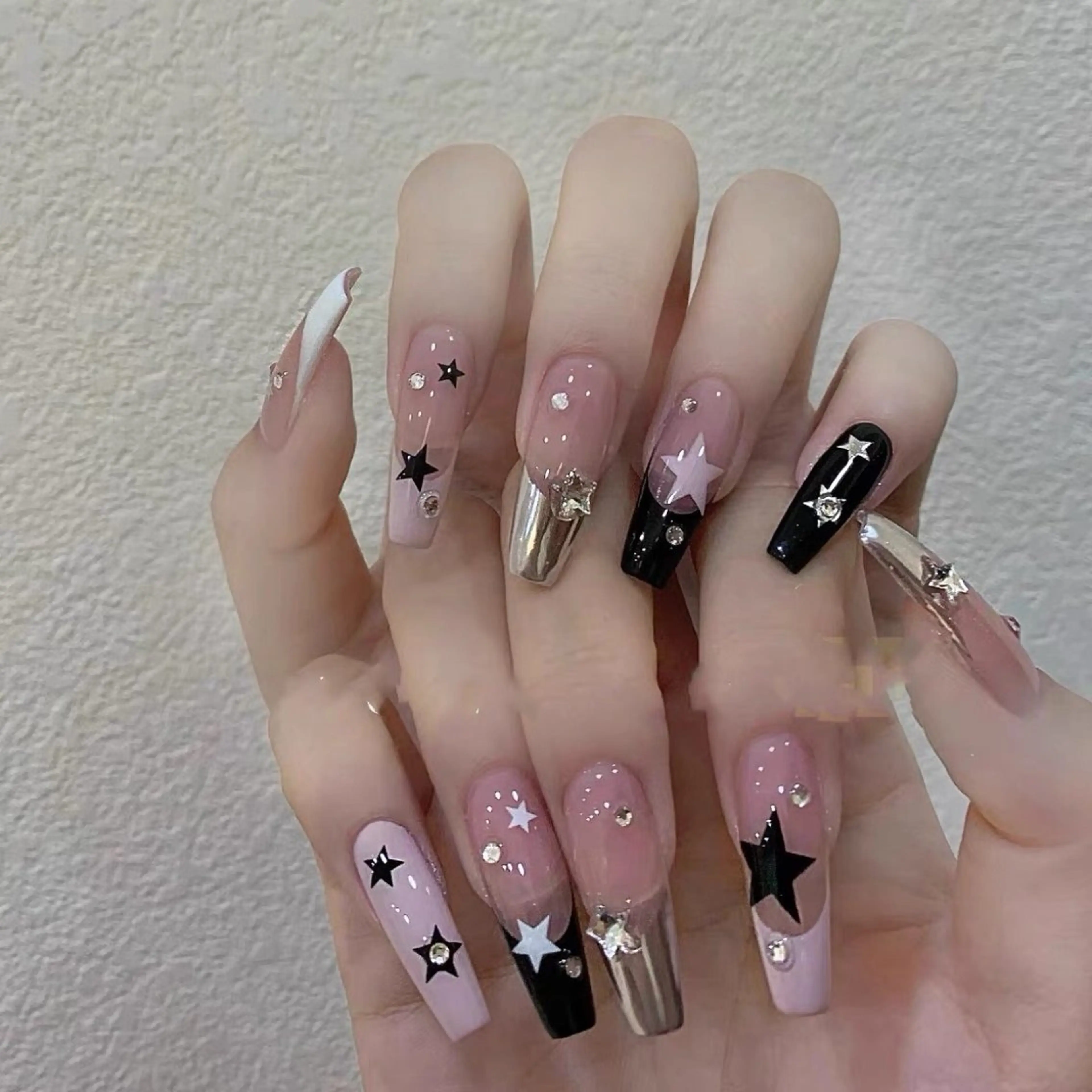 ネイル 菲菲ネイルサロン所属・FJ ネイルサロンのネイルデザイン