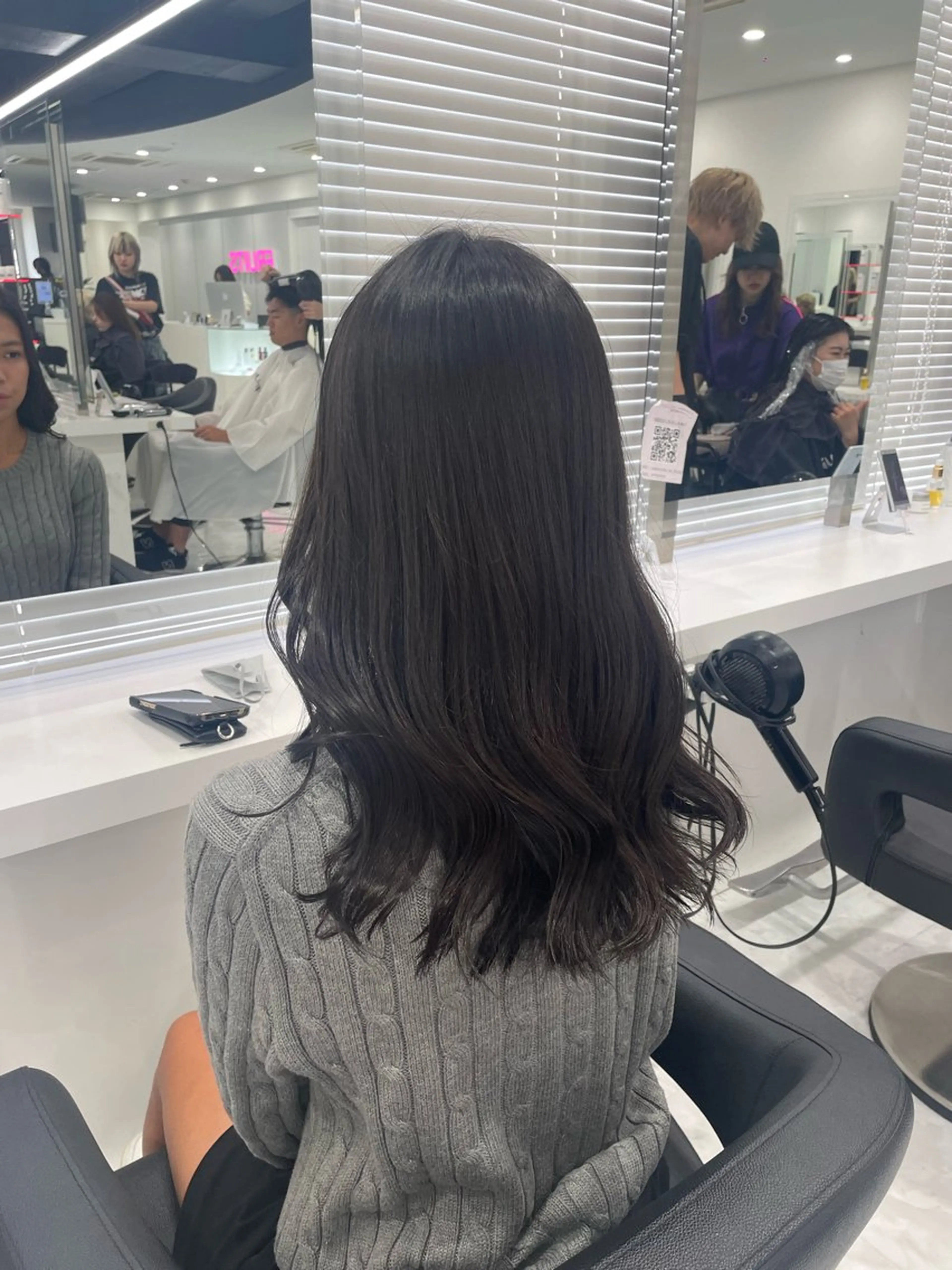 ロング カラー ヘアカラー 韓国アイドル🤍ブリ ーチカラー🤍わかなのヘアスタイル