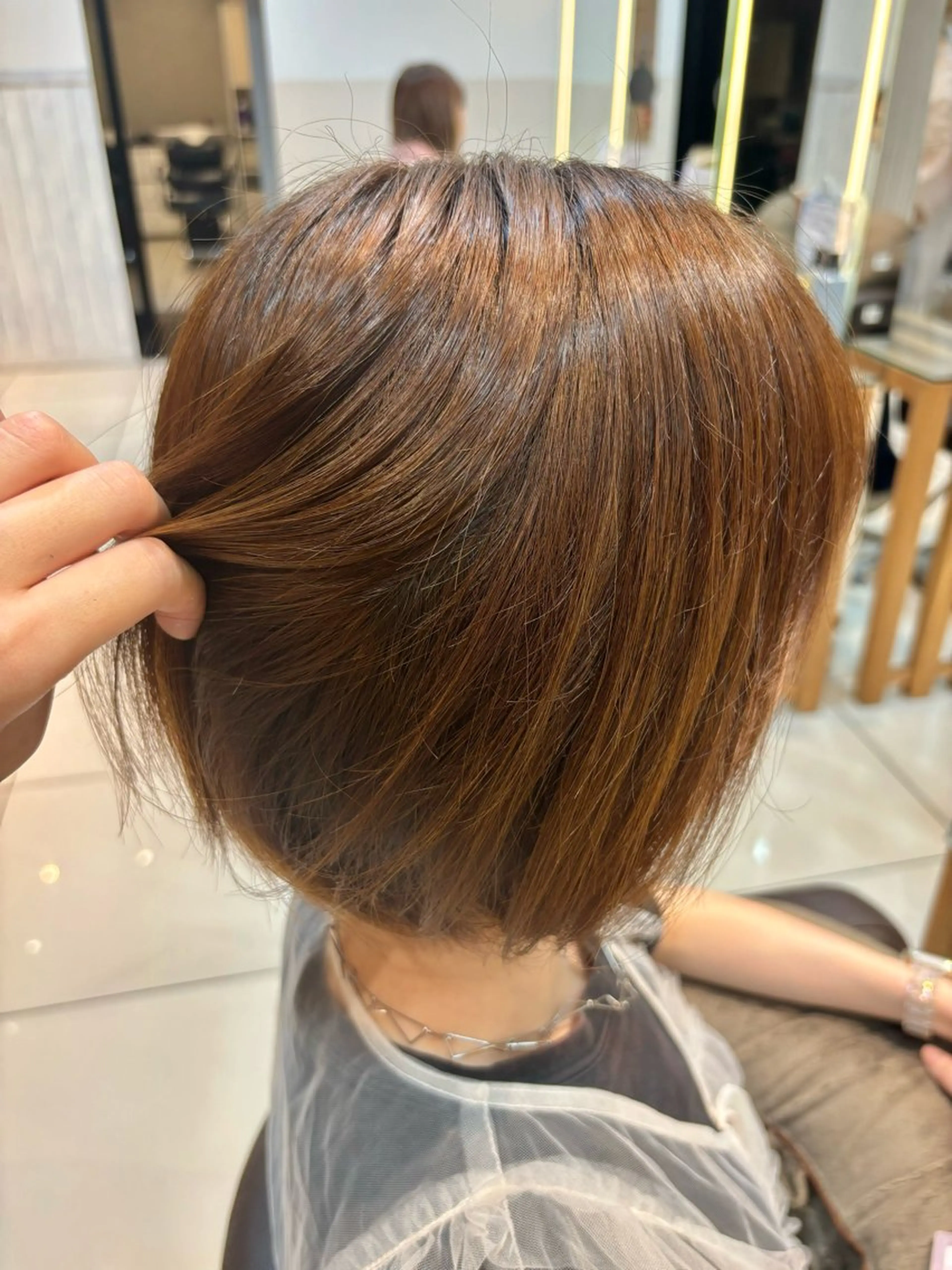 ショート ヘアカラー 🌈コテ巻き風パーマ LOHASせいな🌈のヘアスタイル