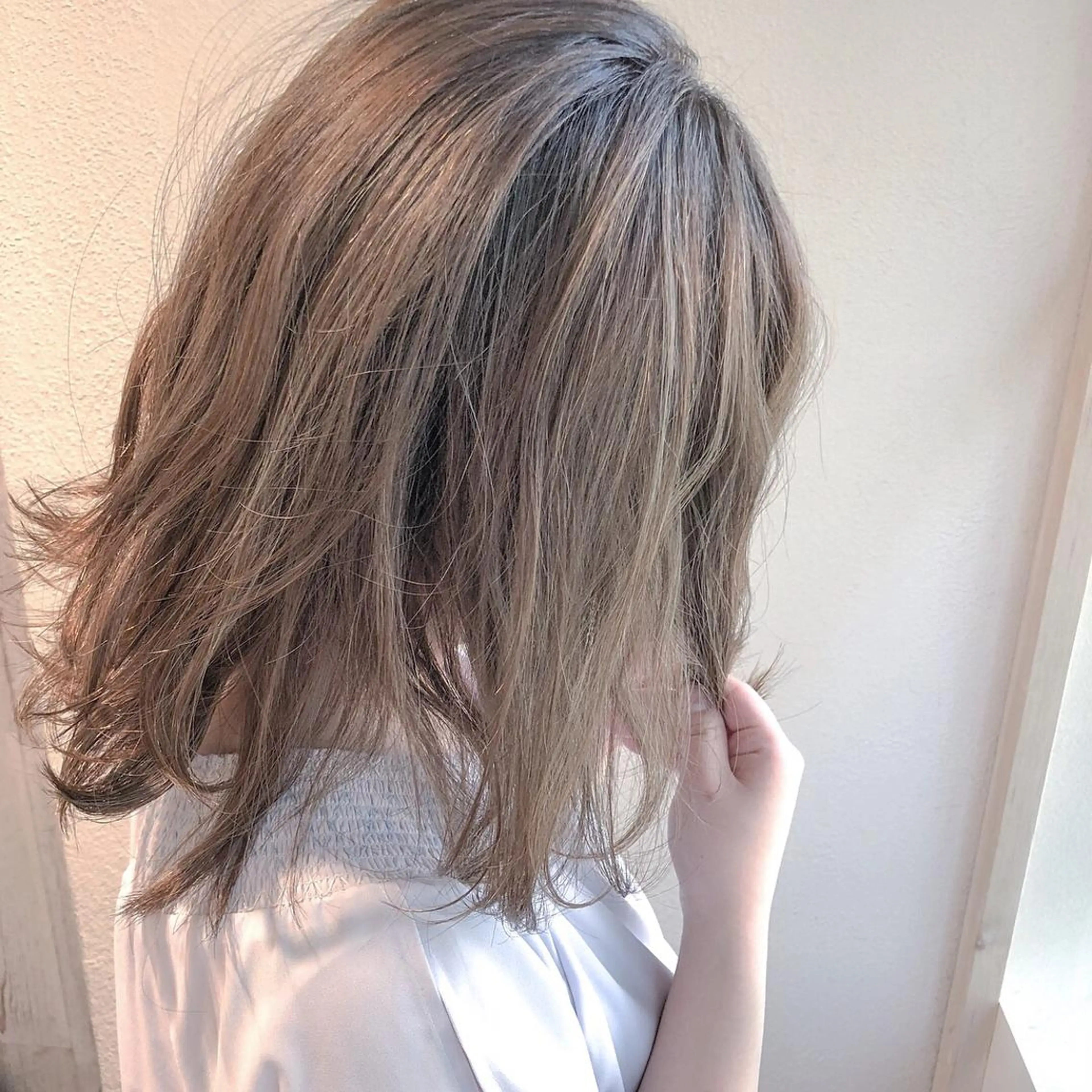 ミディアム カラー ブリーチ ダブルカラー 【1日2名様限定】 AFLOAT白川雄副のヘアスタイル