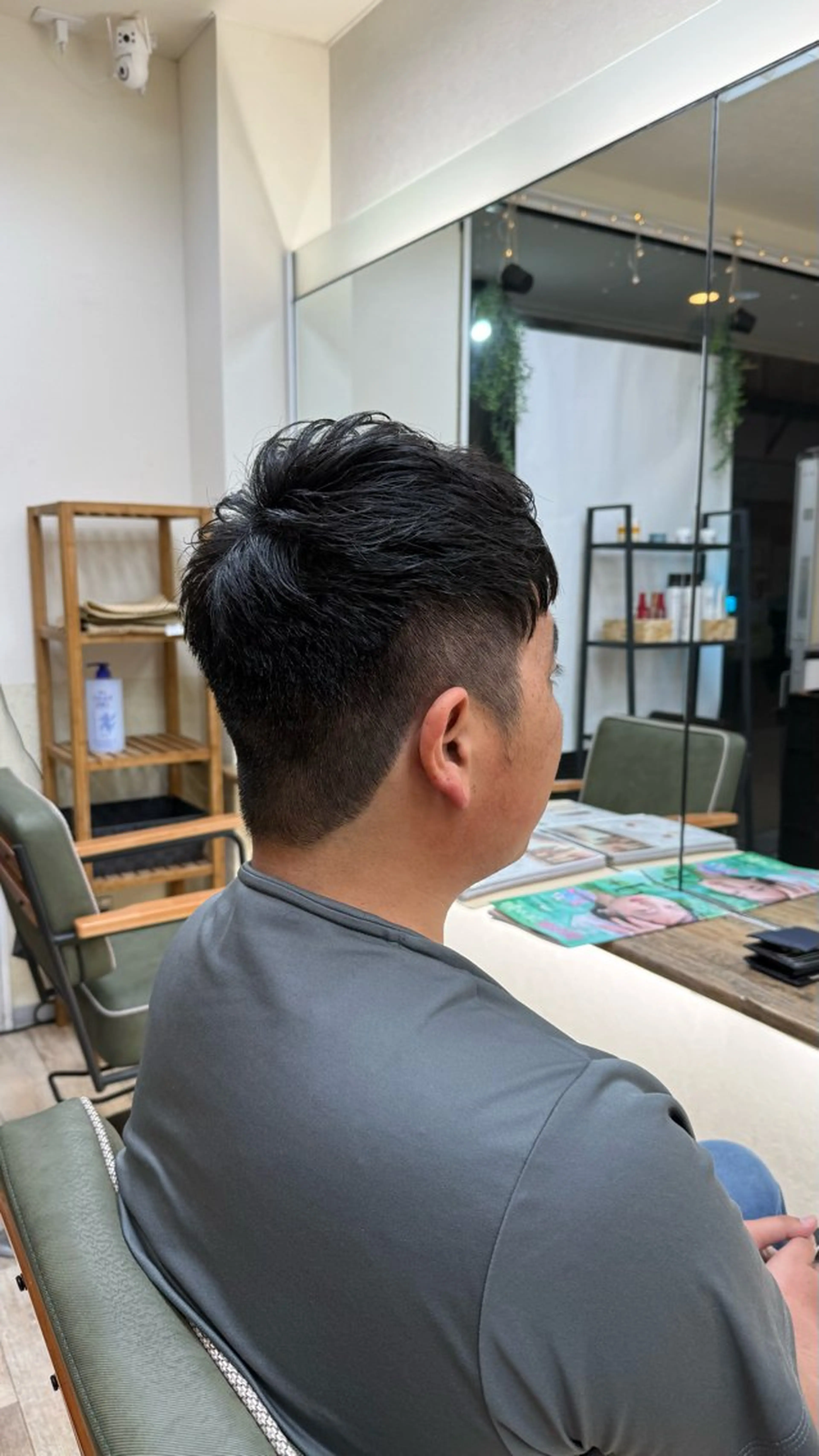 メンズ ハイトーン募集中 💜✝️荒川優輝のヘアスタイル