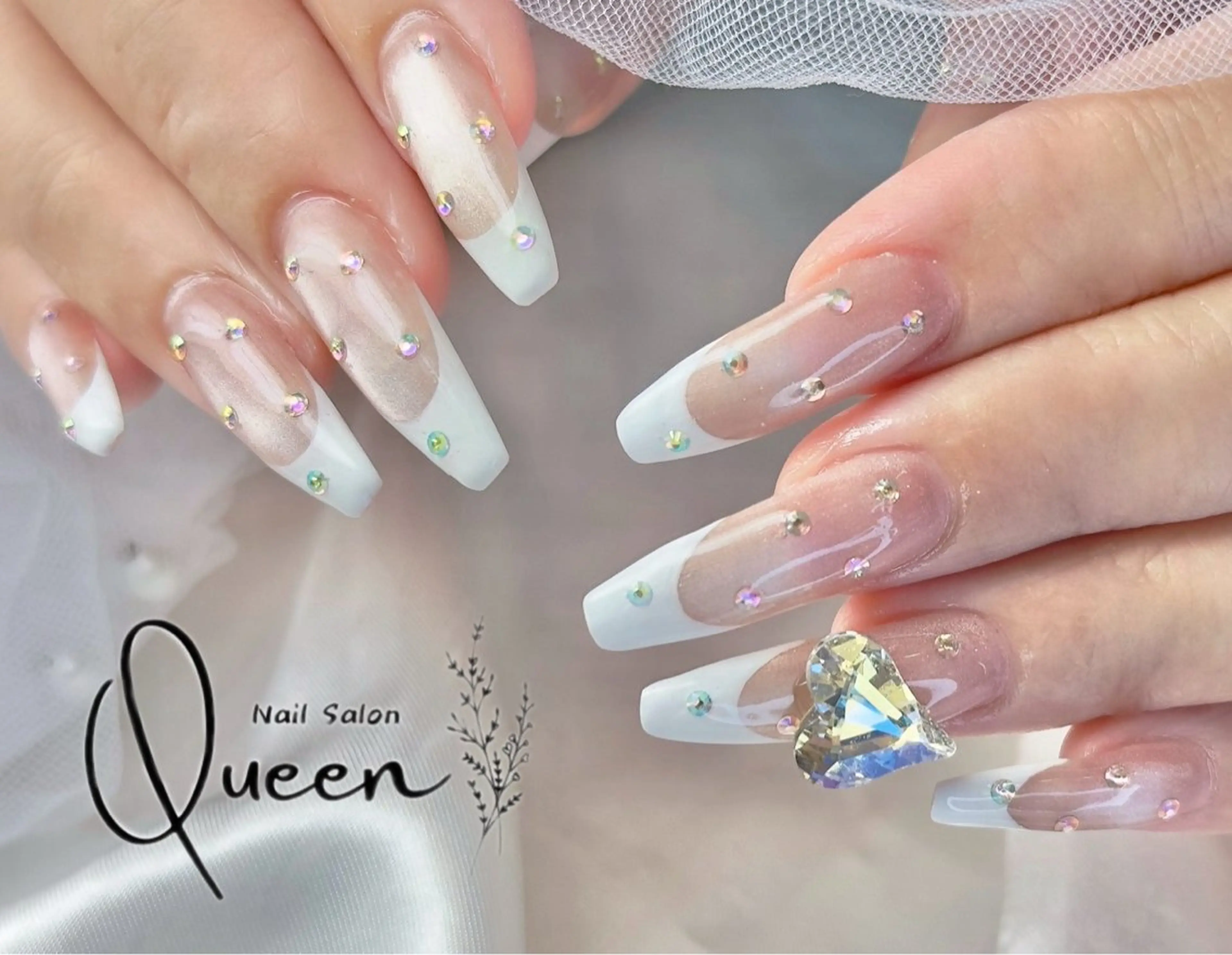 ネイル Queennail 北堀江megumiのネイルデザイン