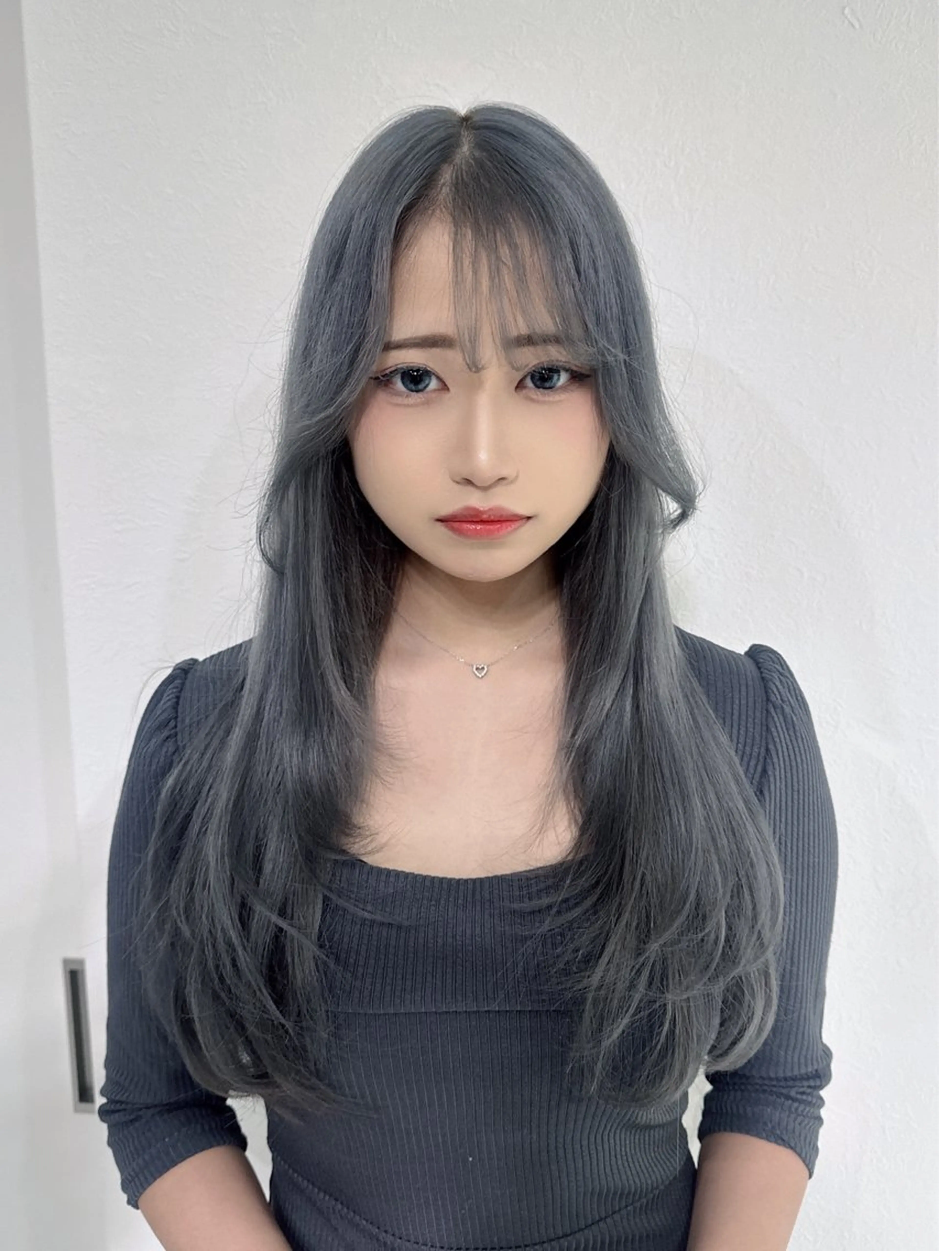 ロング カラー ウルフ&レイヤー特化 まとまる美髪矯正のヘアスタイル