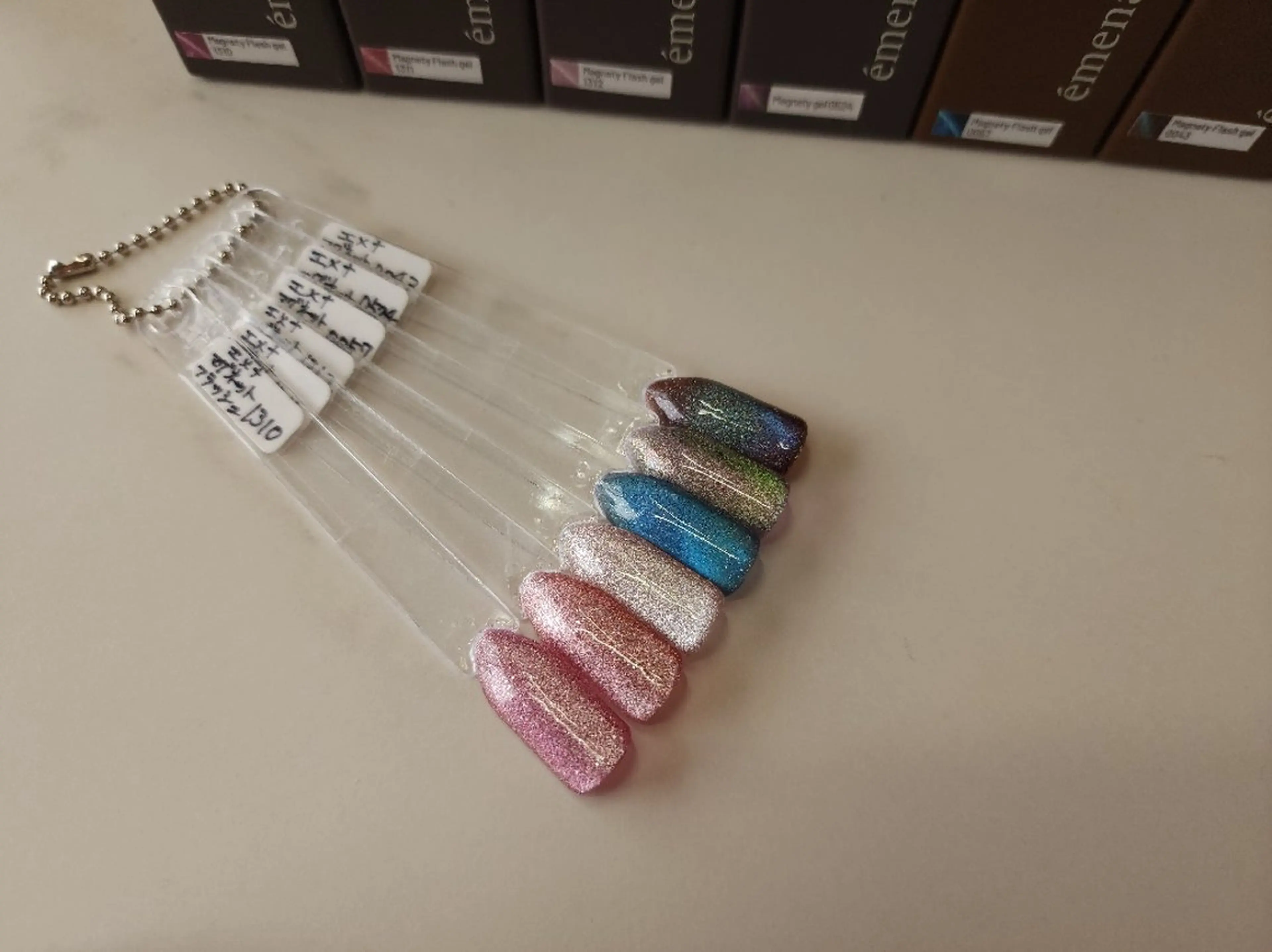 ✨マグネットネイル　フラッシュネイル　【オフなし】の写真