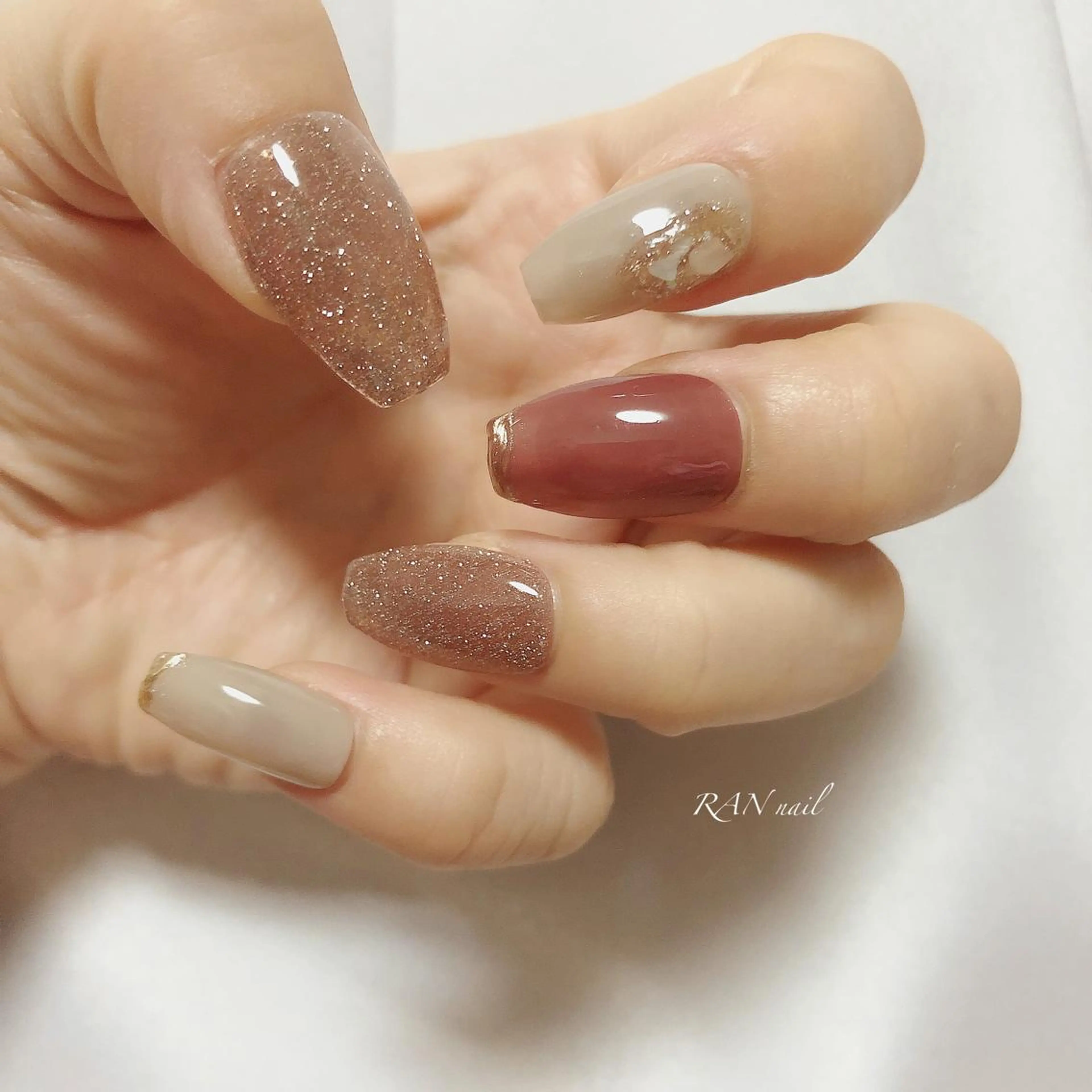 ネイル ボルドー フラッシュネイル ジェルネイル キラキラネイル ミラーネイル ハンドネイル フットネイル RAN nailのネイルデザイン