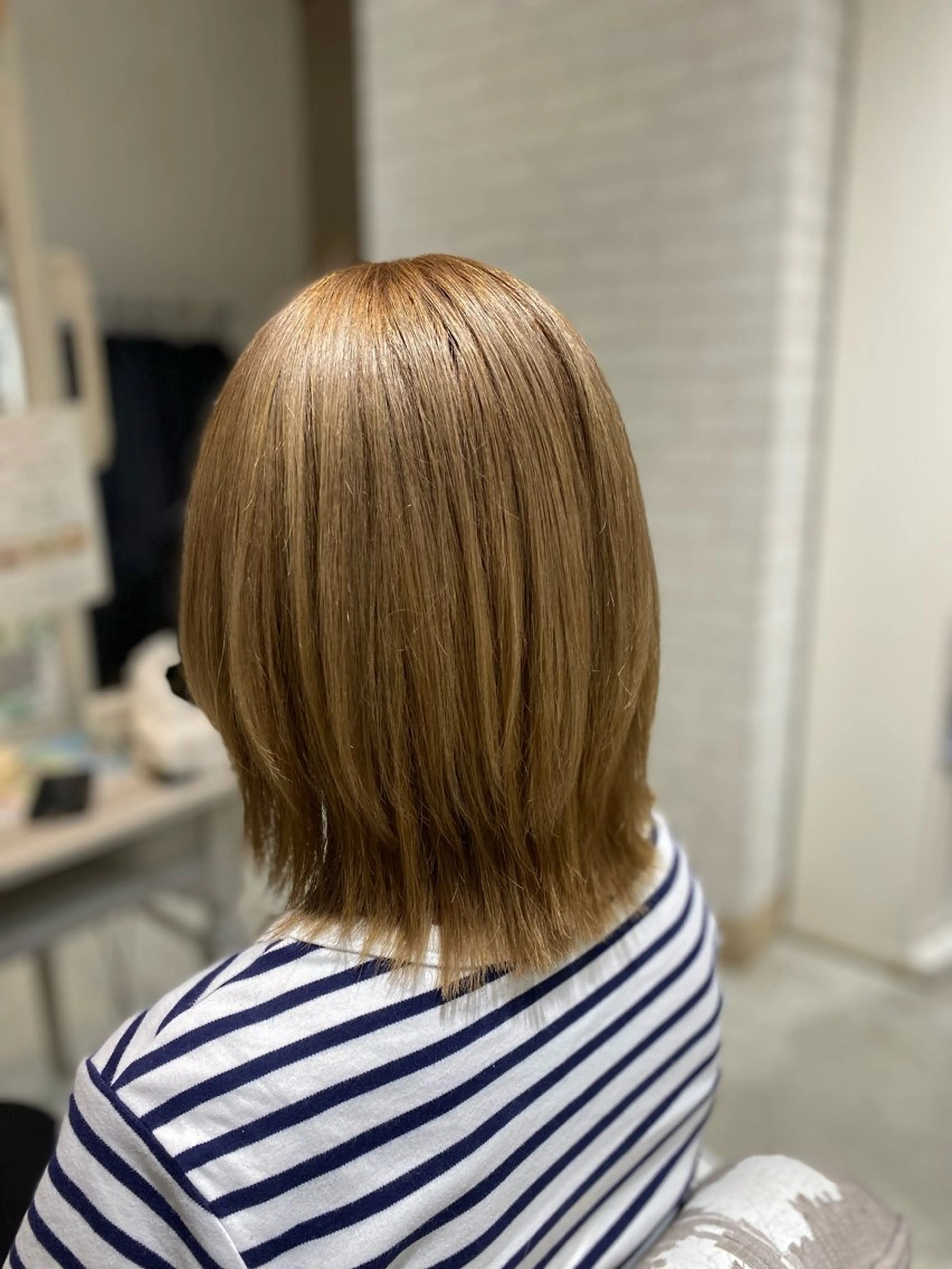 ミディアム カラー 芝田 望優のヘアスタイル