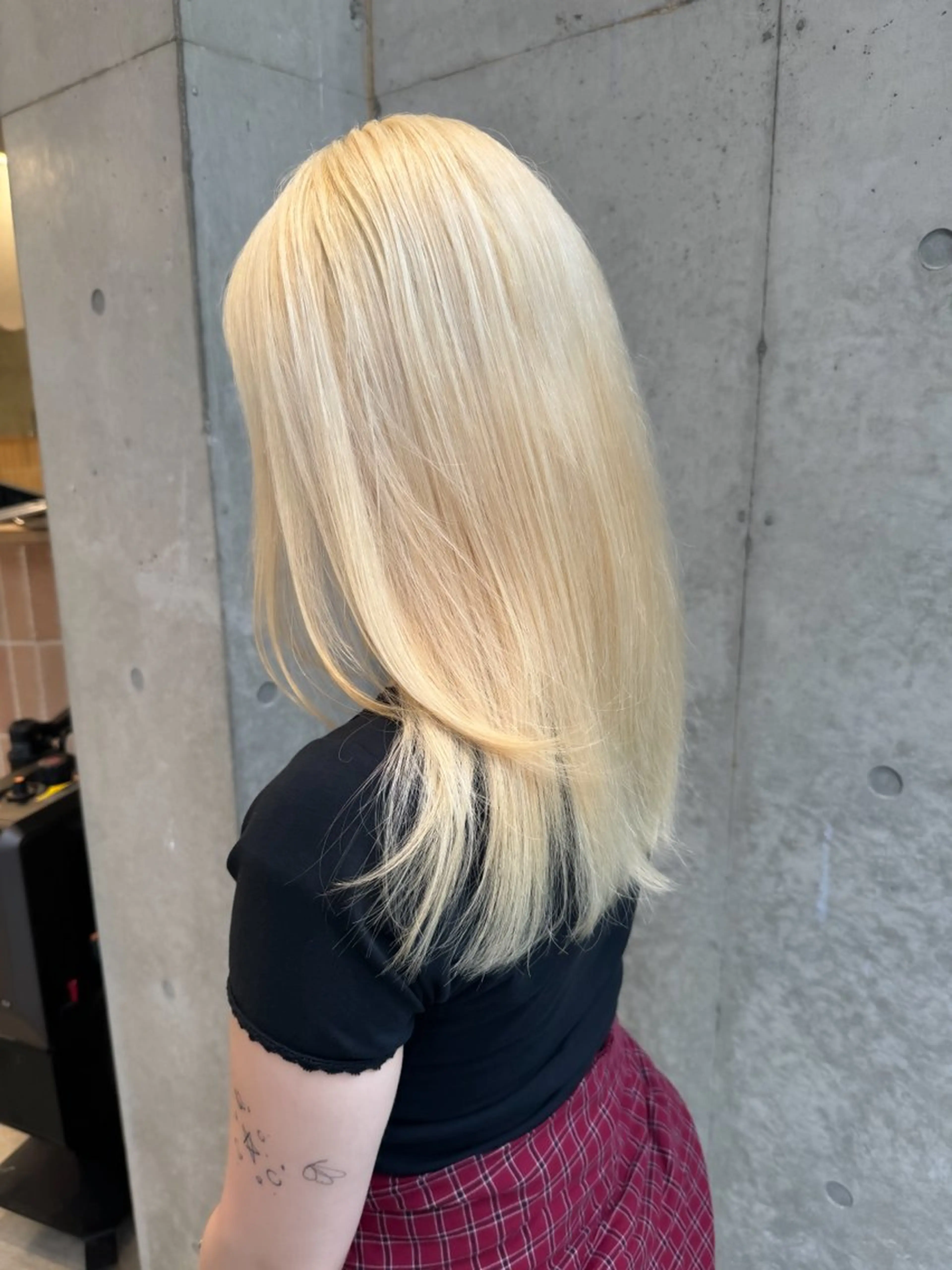 ミディアム カラー ヘアアレンジ ミニボブ/ブリーチ 🌈MISATOのヘアスタイル