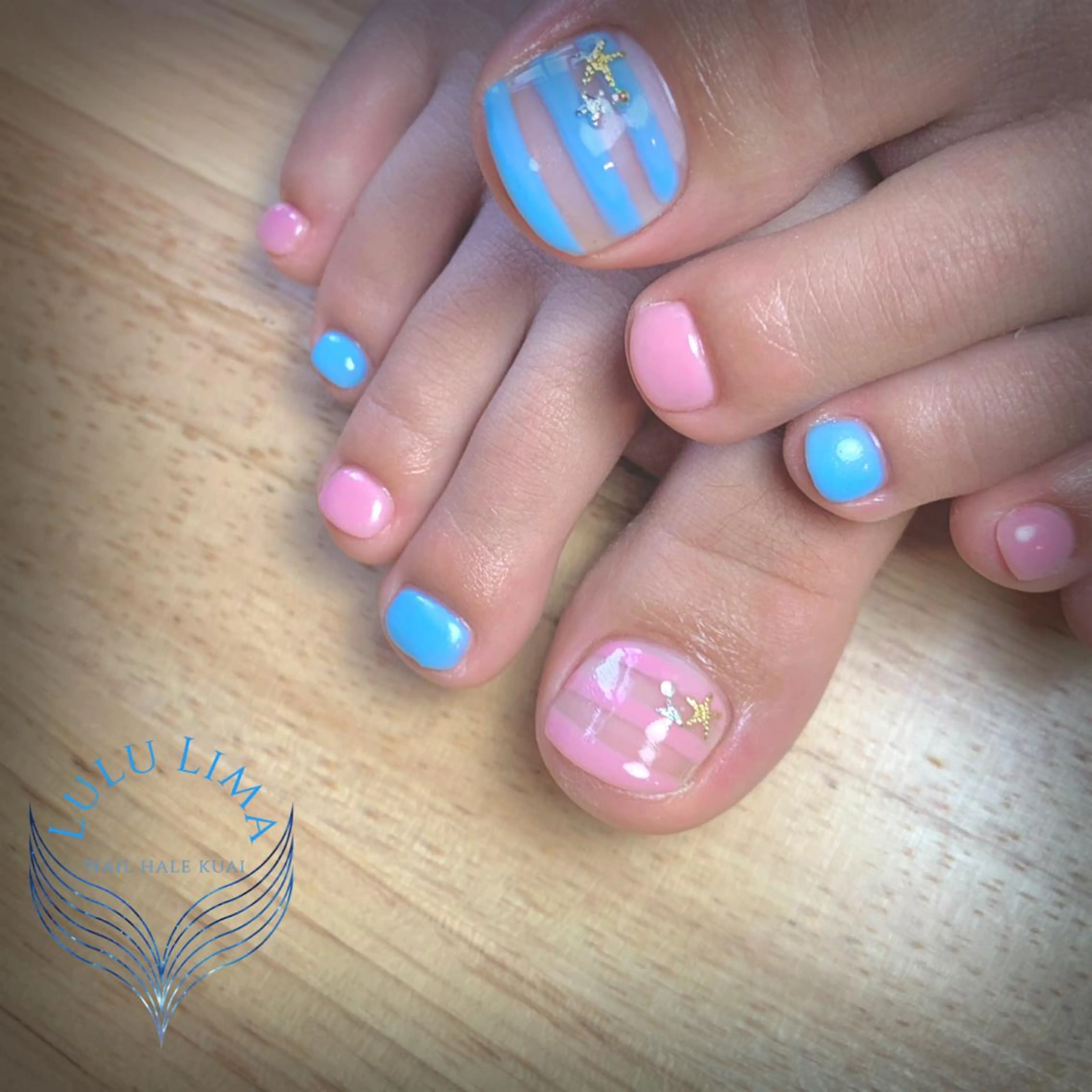 ネイル ハンドネイル フットネイル LULU LIMAのネイルデザイン