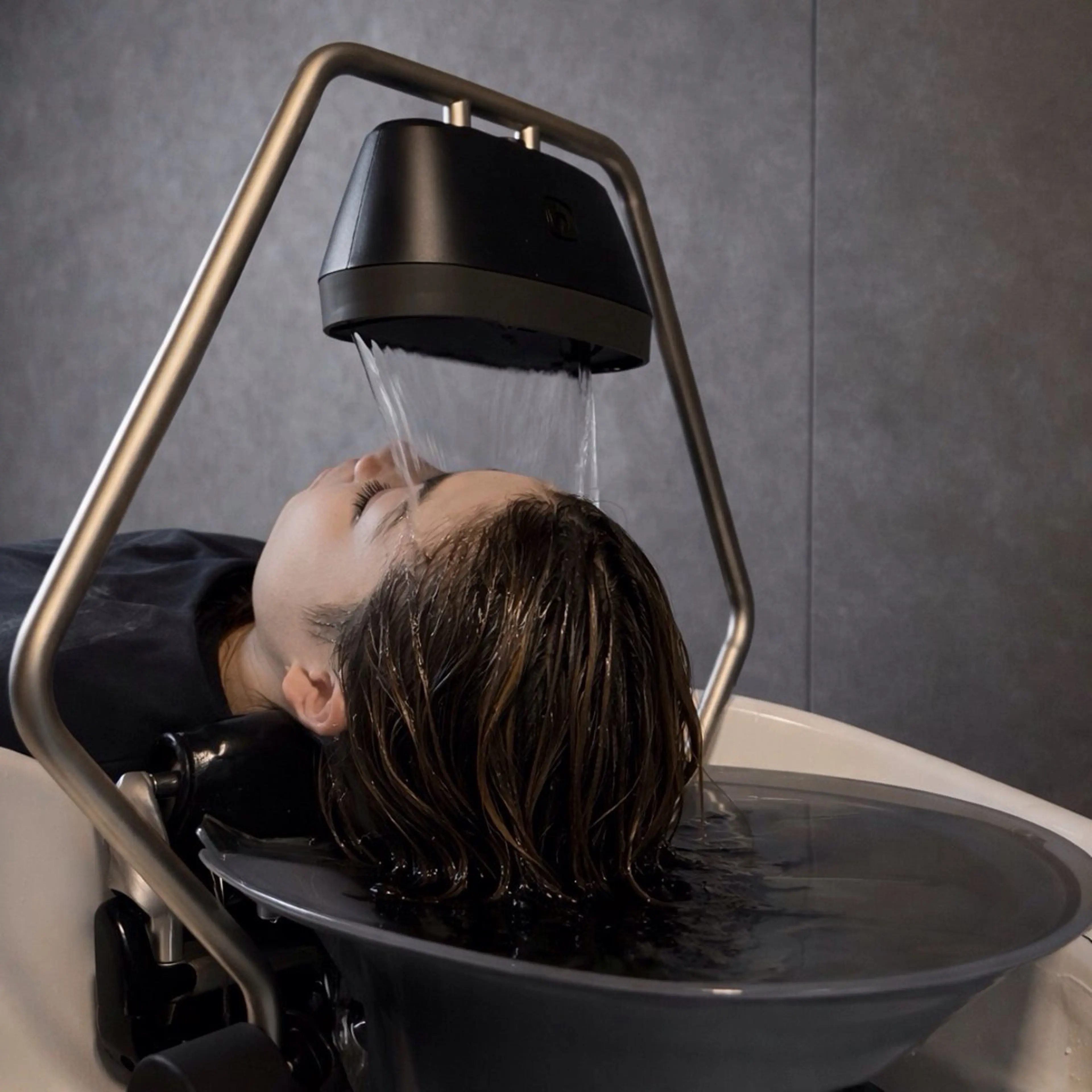 【頭浸浴＋ULTOWA髪質改善スパ＋濃密泡TR】の写真