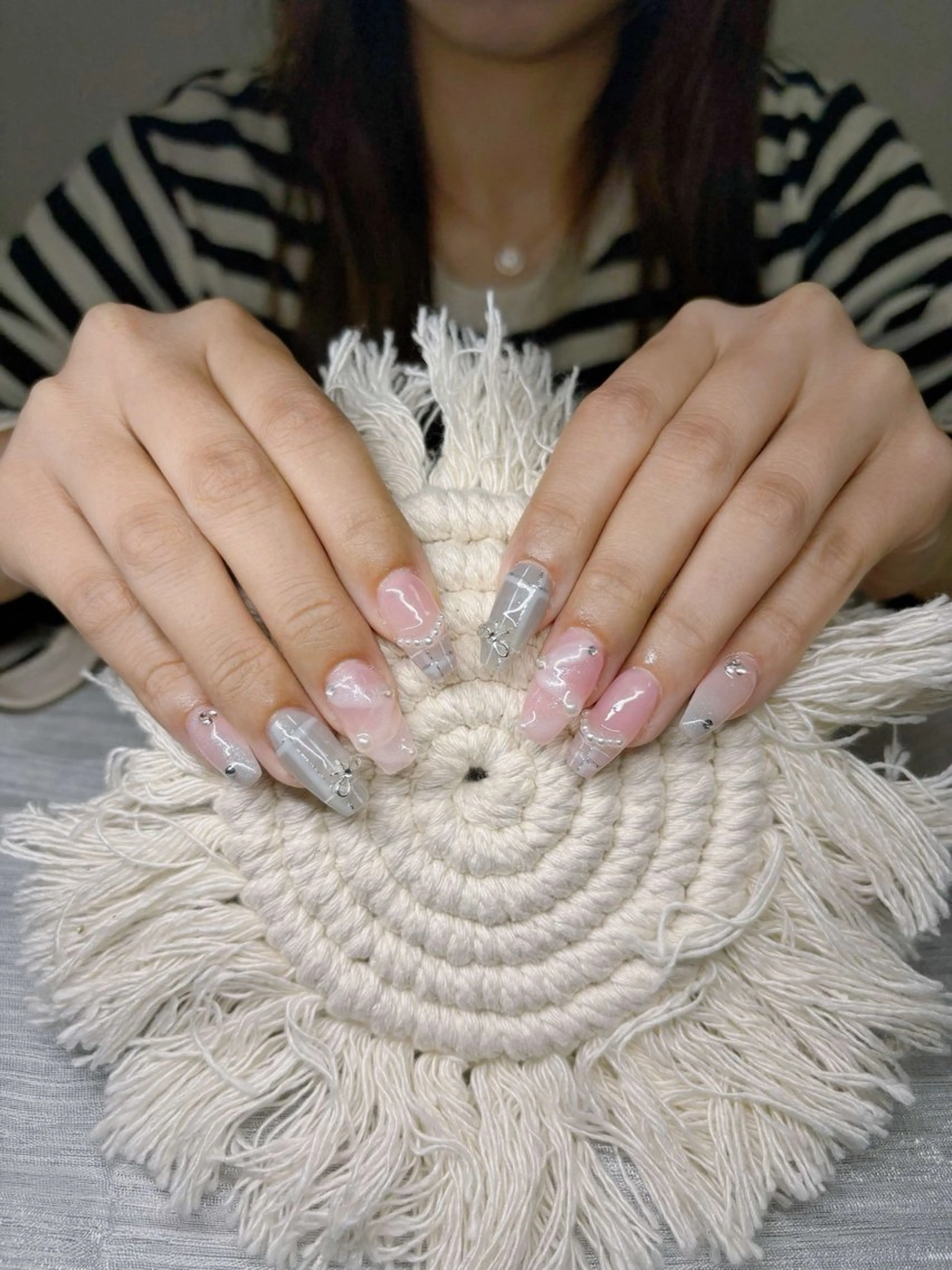 ネイル オーロラネイル チークネイル 長さ出し フットネイル フレンチネイル Lee Nails チップ長さだし専門店のネイルデザイン