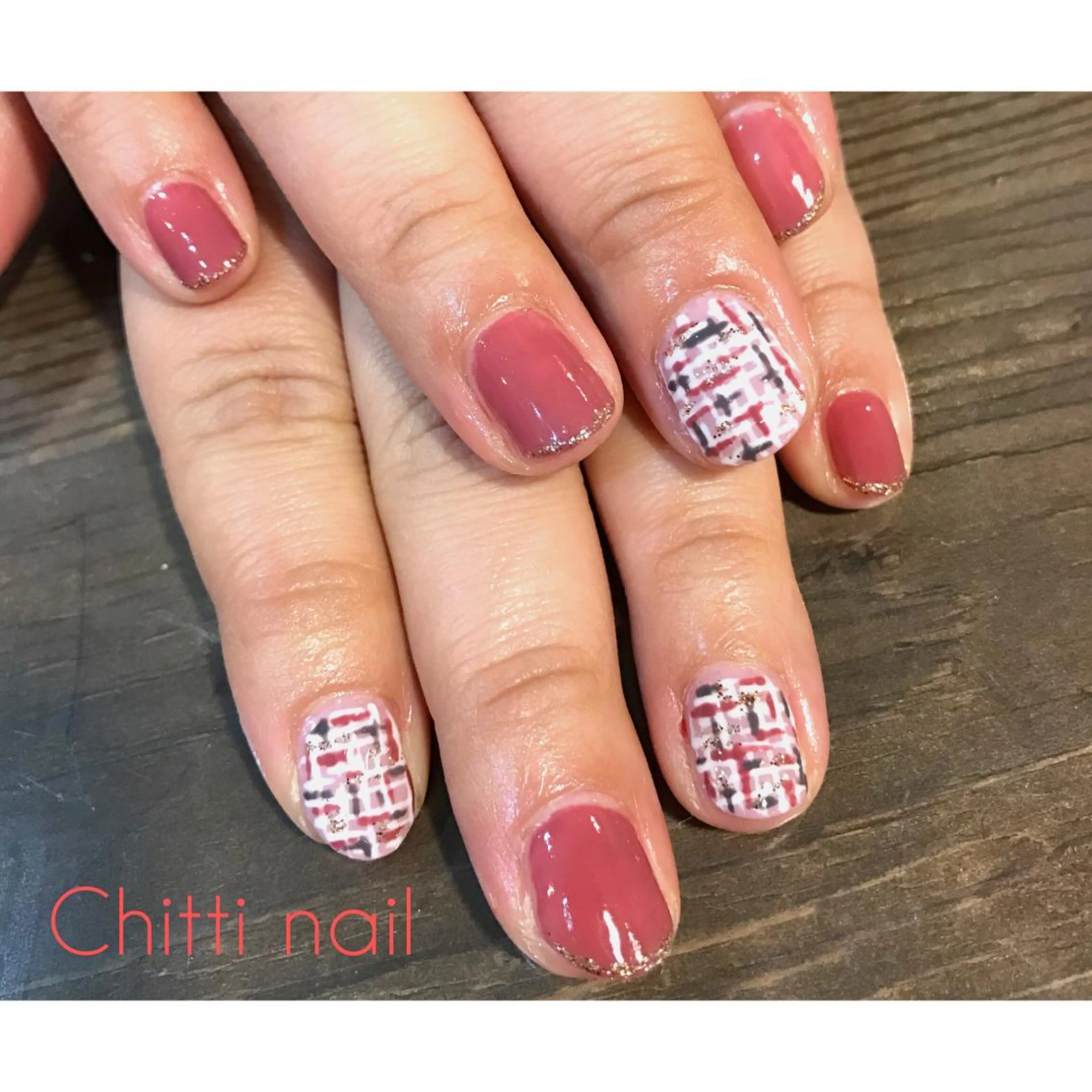 ネイル ピンク ツイードネイル Chitti yuuriのネイルデザイン