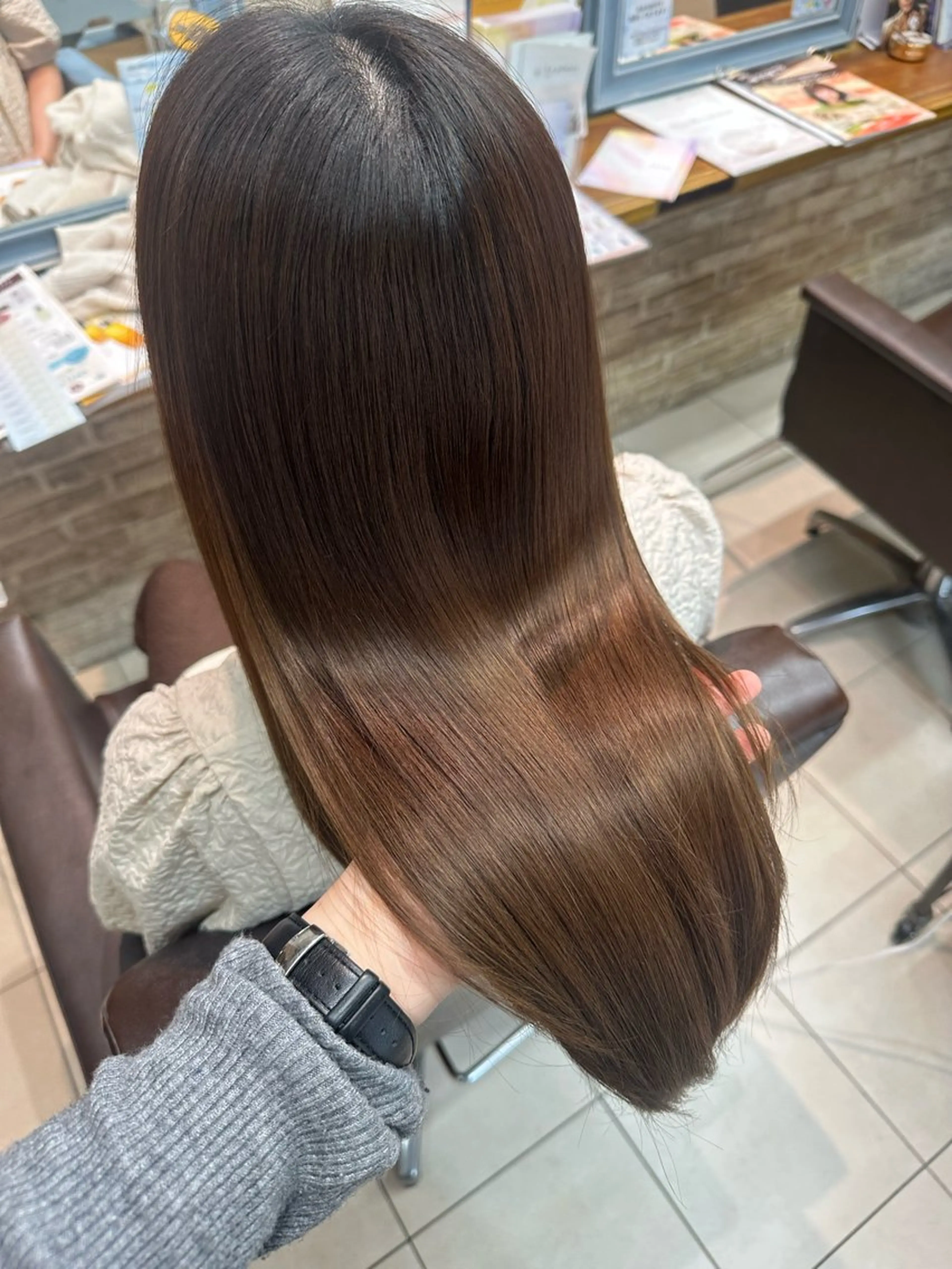 ロング トリートメント ヘッドスパ 縮毛矯正/髪質改善 🌿/透明感ブラウンのヘアスタイル