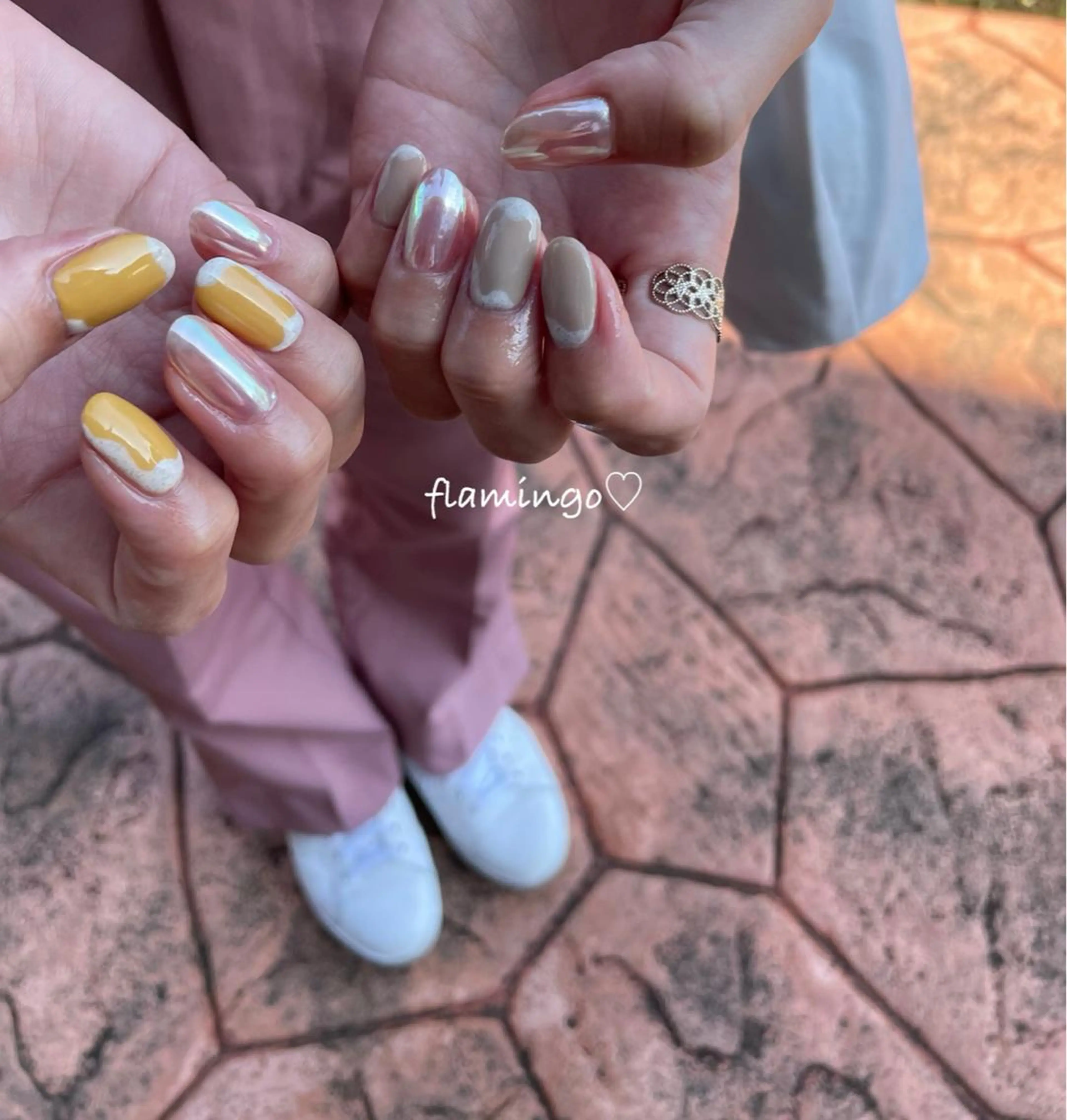 ネイル ジェルネイル ミラーネイル ニュアンスネイル 黄色 フィルイン／自爪育成 ／爪に優しい施術のネイルデザイン