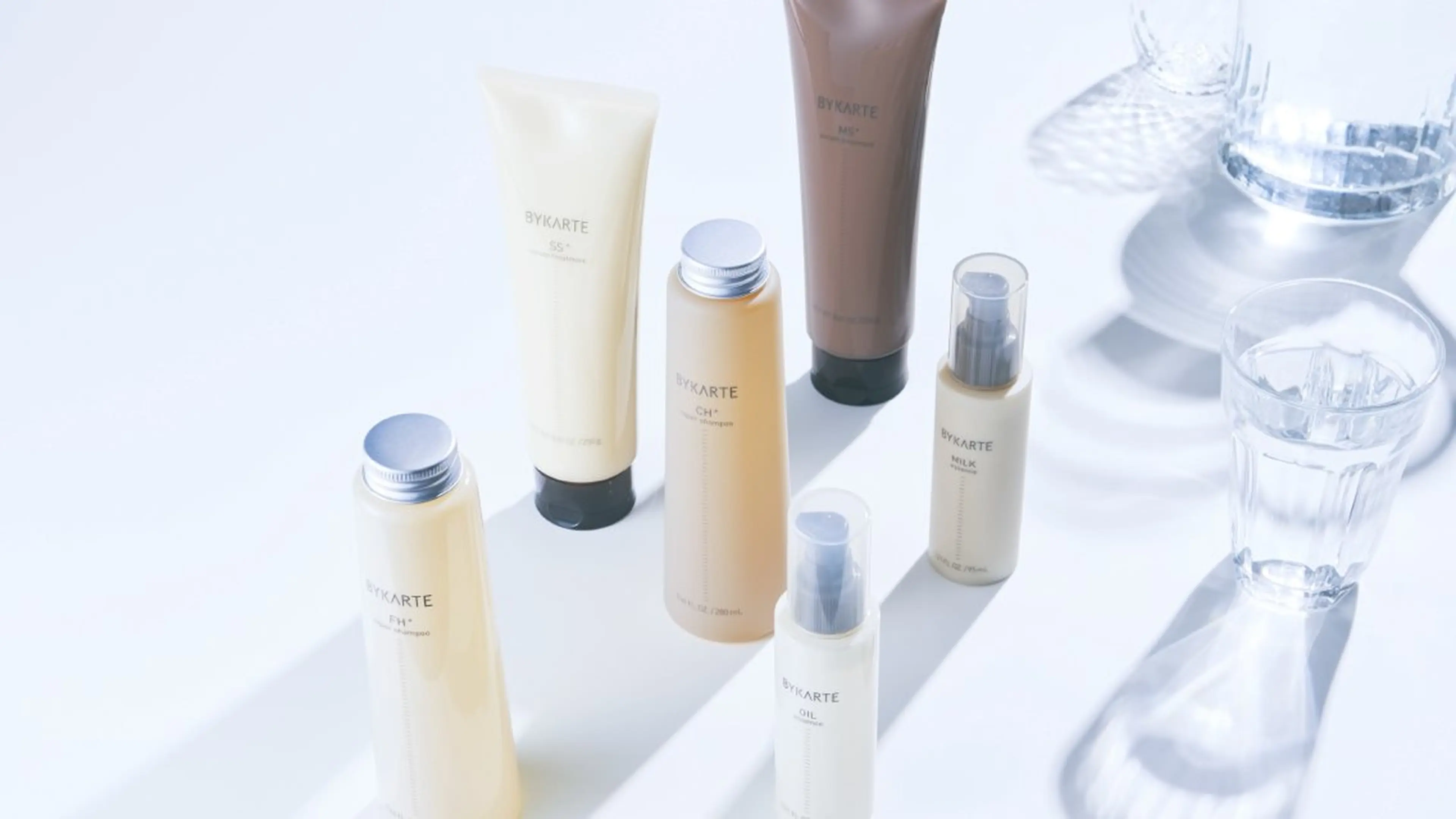 ロング 伶風/ボブ/ ハッシュカットのヘアスタイル