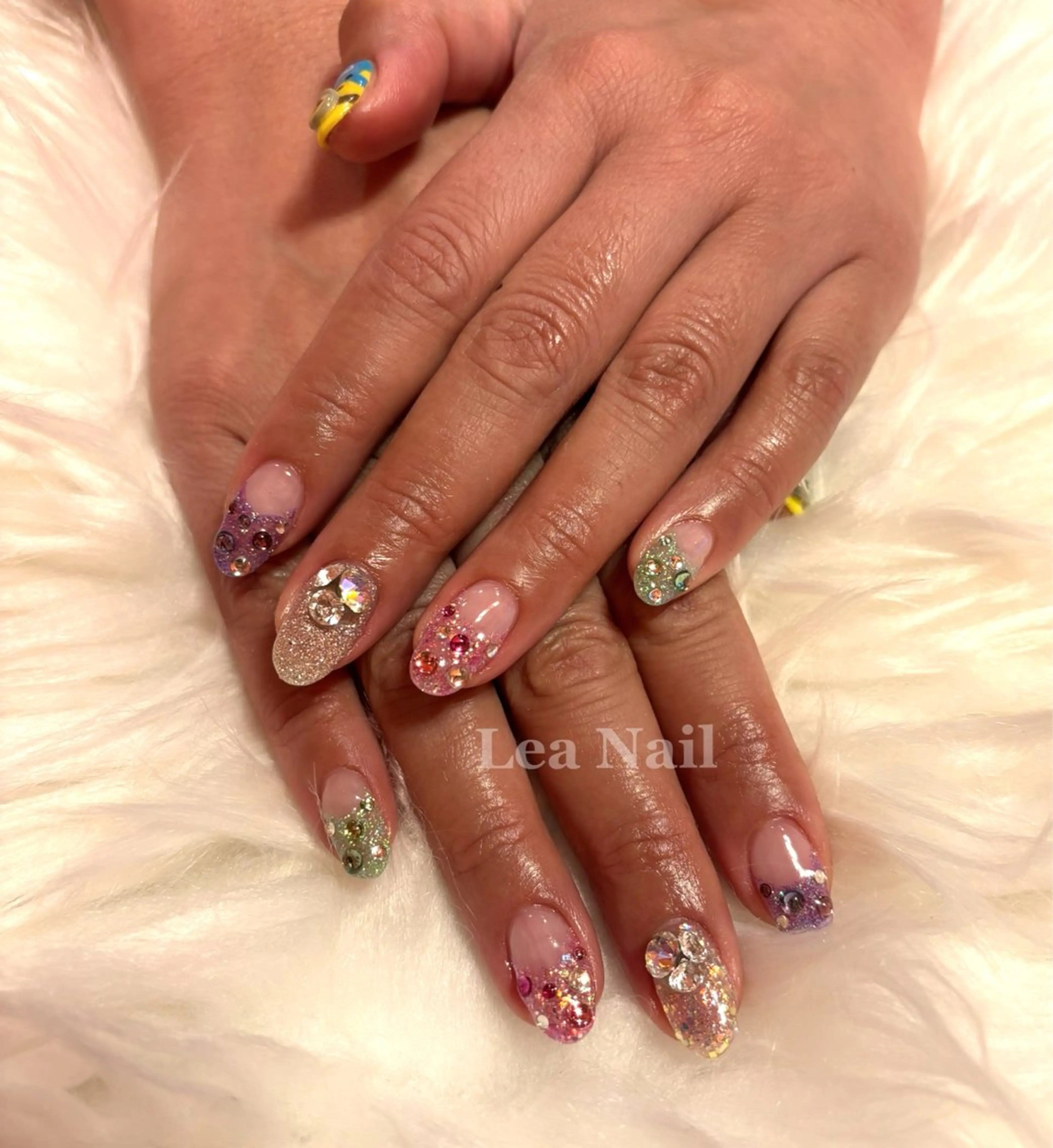 ネイル フレンチネイル キラキラネイル ラメ(グリッター) 逆フレンチ Lea Nailのネイルデザイン