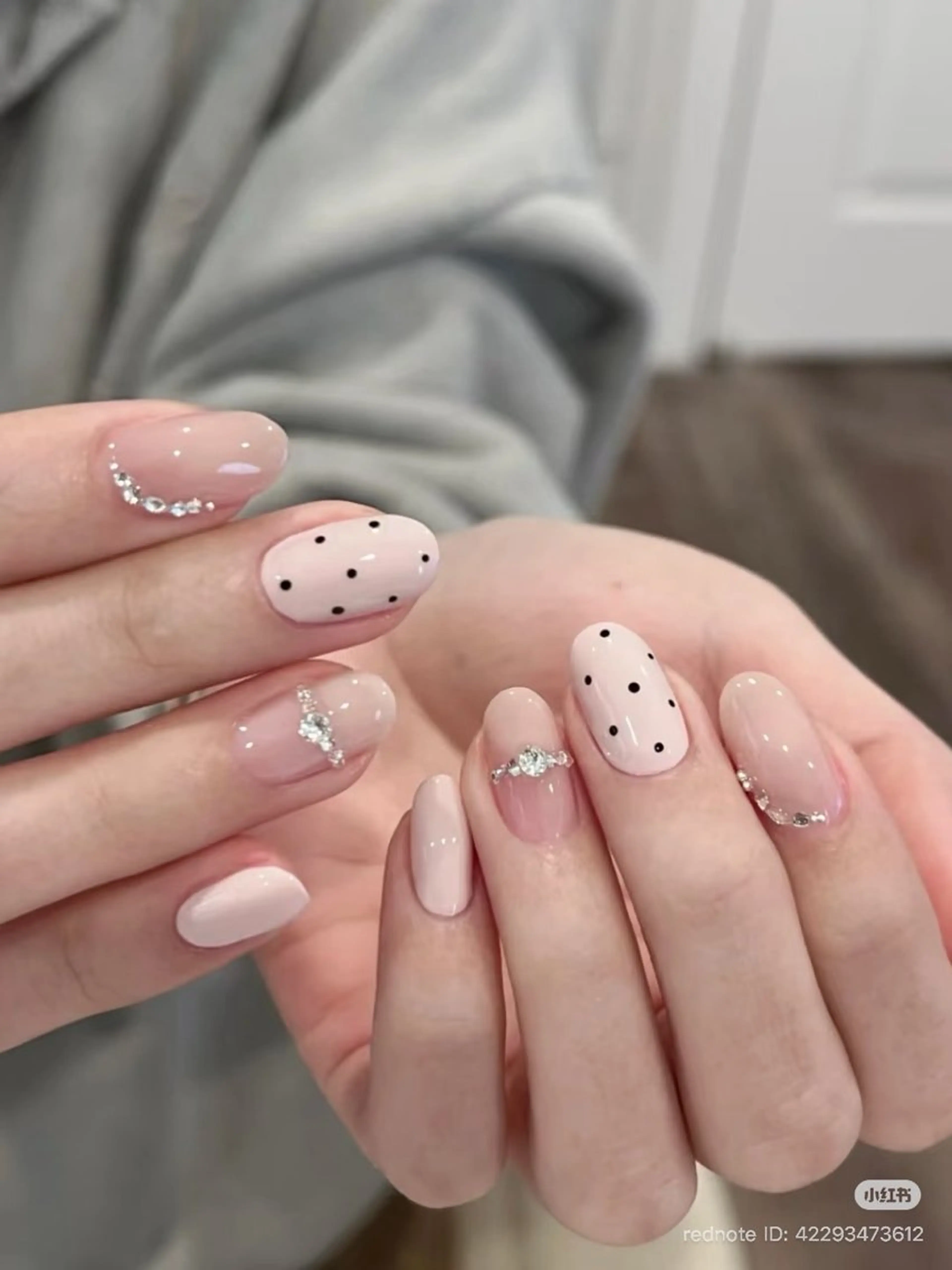 ネイル フレンチネイル キラキラネイル 韓国ネイル シンプルネイル ワンホンネイル ハンドネイル MEI Nailのネイルデザイン