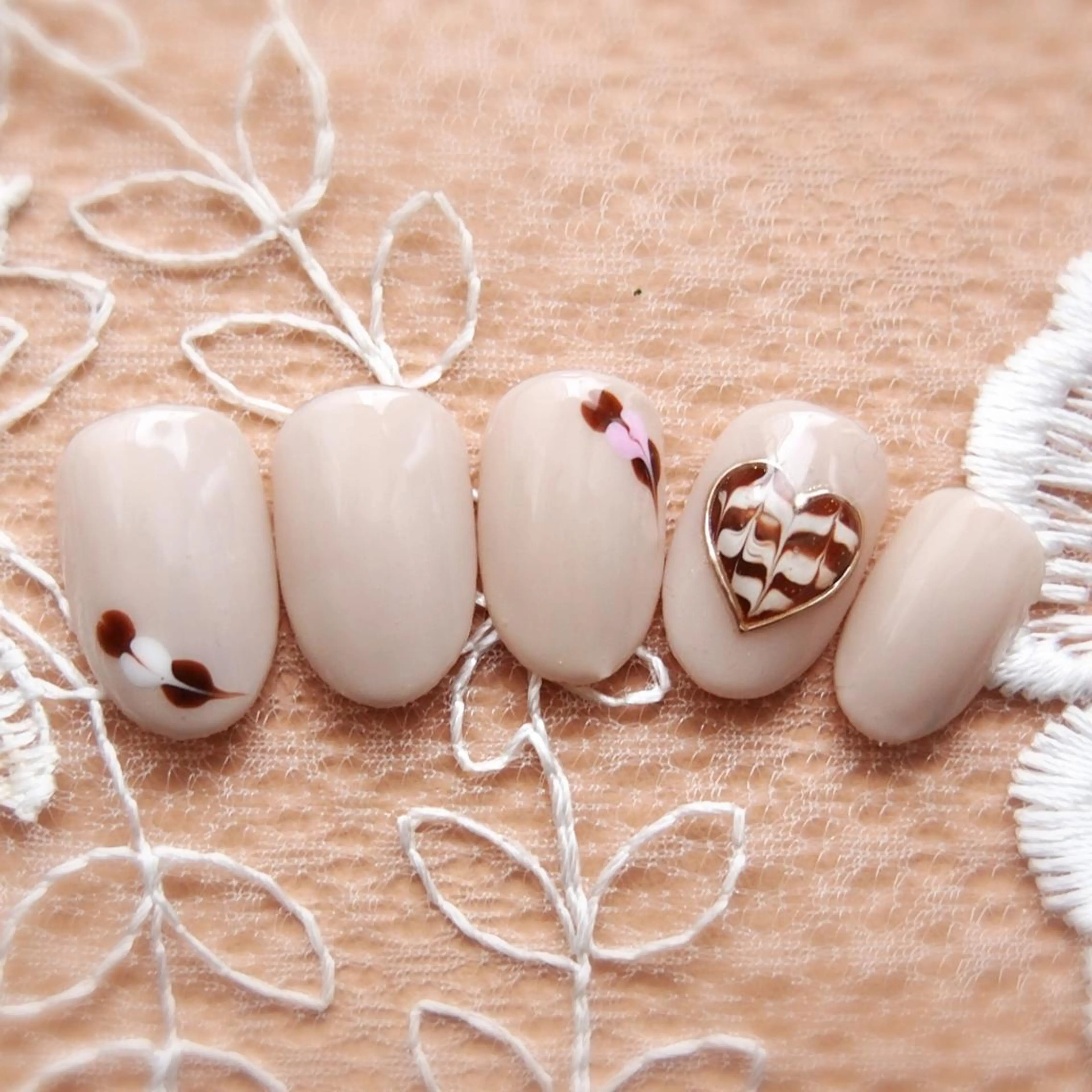 ネイル 山田 麻衣のネイルデザイン