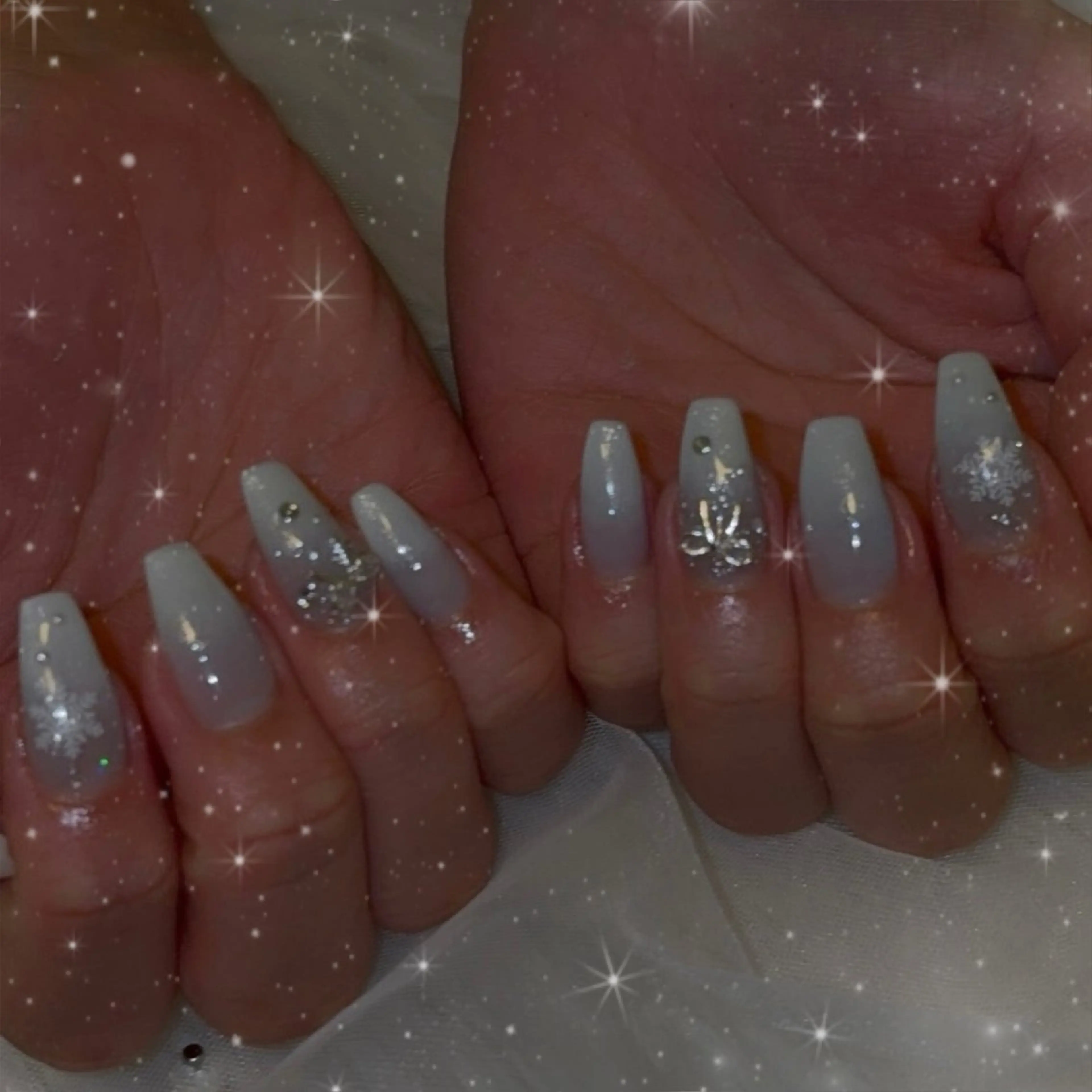 ネイル LUANA所属・LUANA ジュリのネイルデザイン