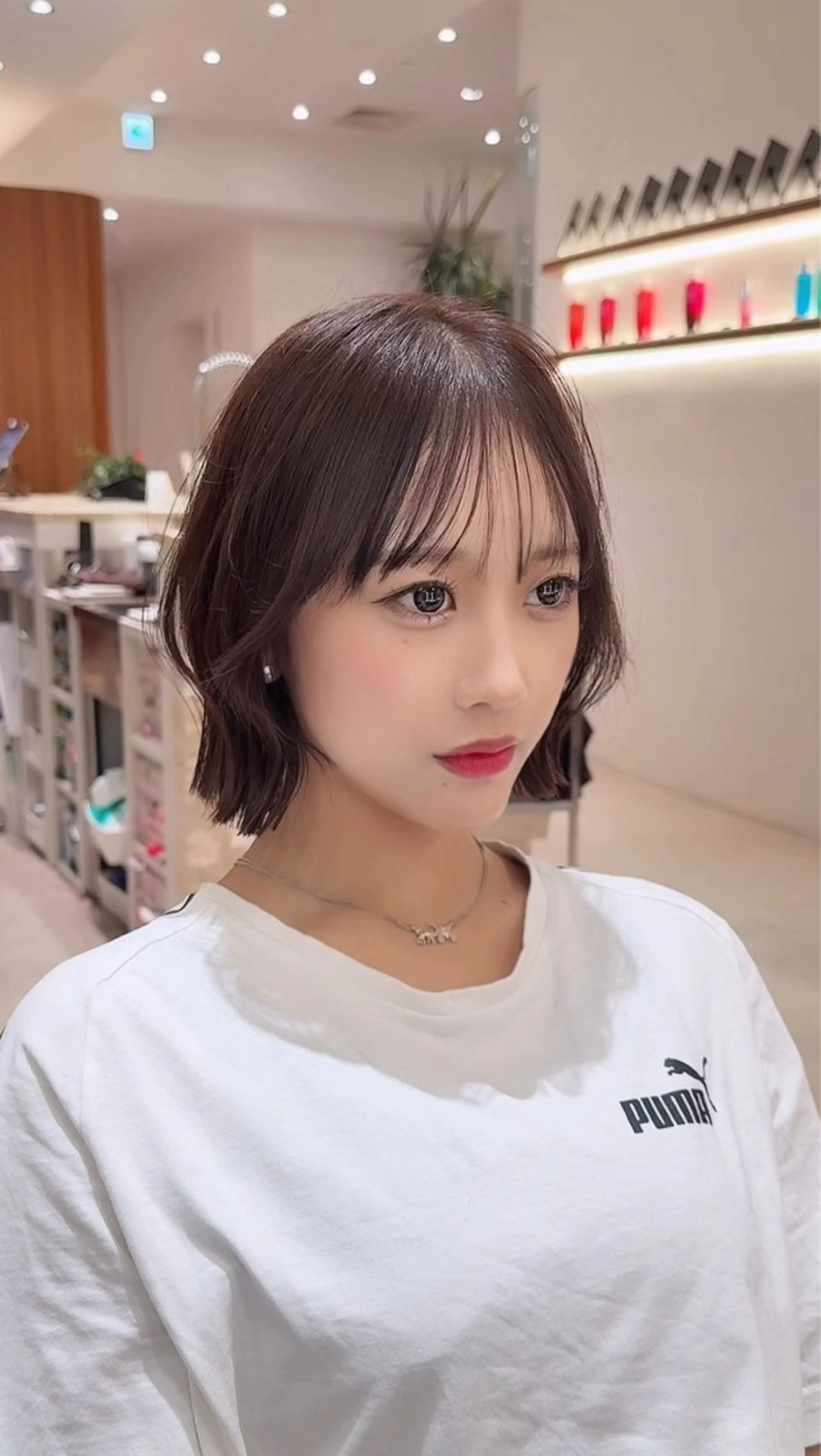 ミディアム カラー 切りっぱなしボブ ショートボブ ボブレイヤー ボブ くびれヘア カット ヘアカラー トリートメント 田中航平/渋谷ボブ/ レイヤーボブのヘアスタイル