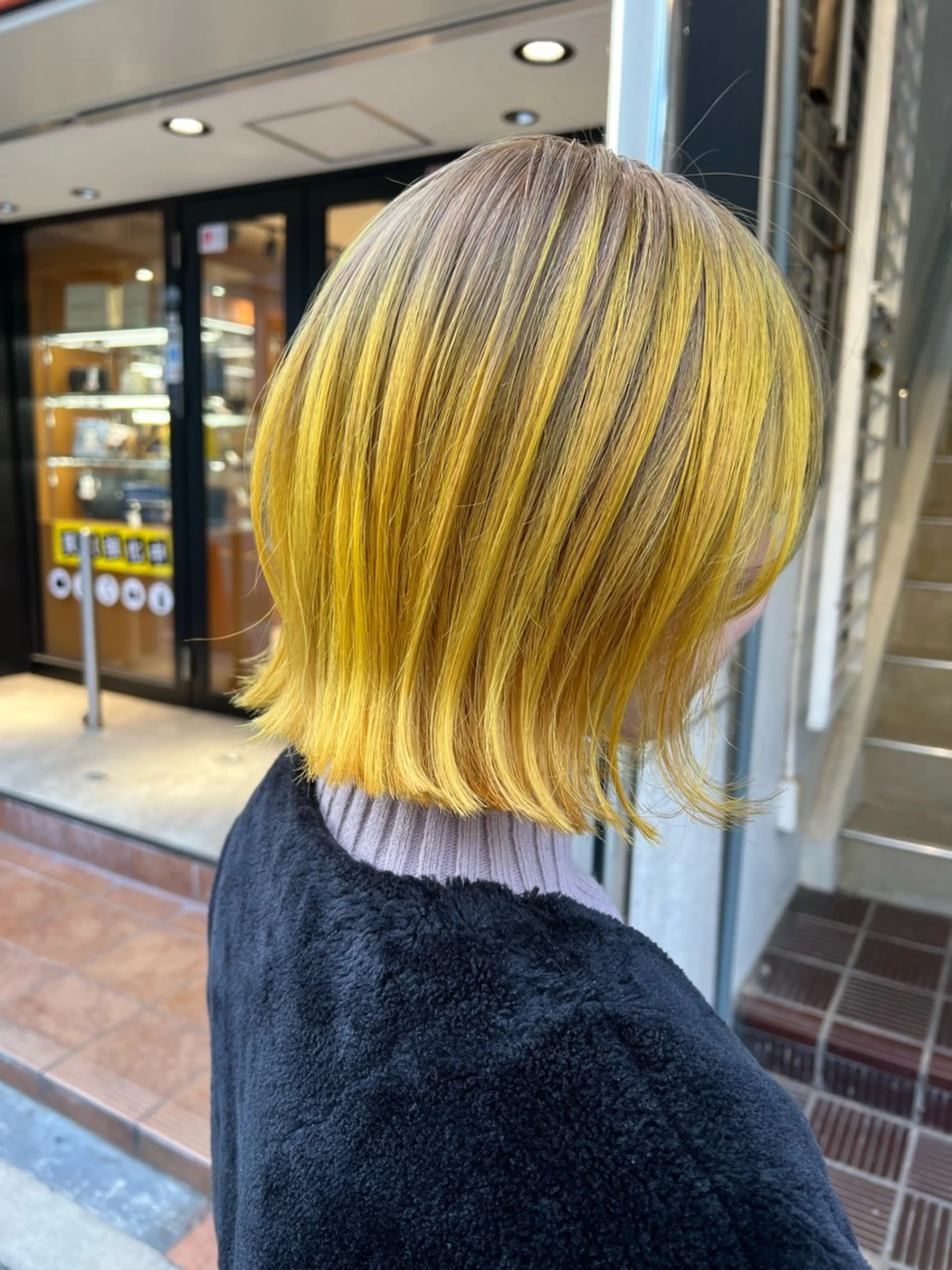 ミディアム カラー カット パーマ ツキノキ ミナのヘアスタイル