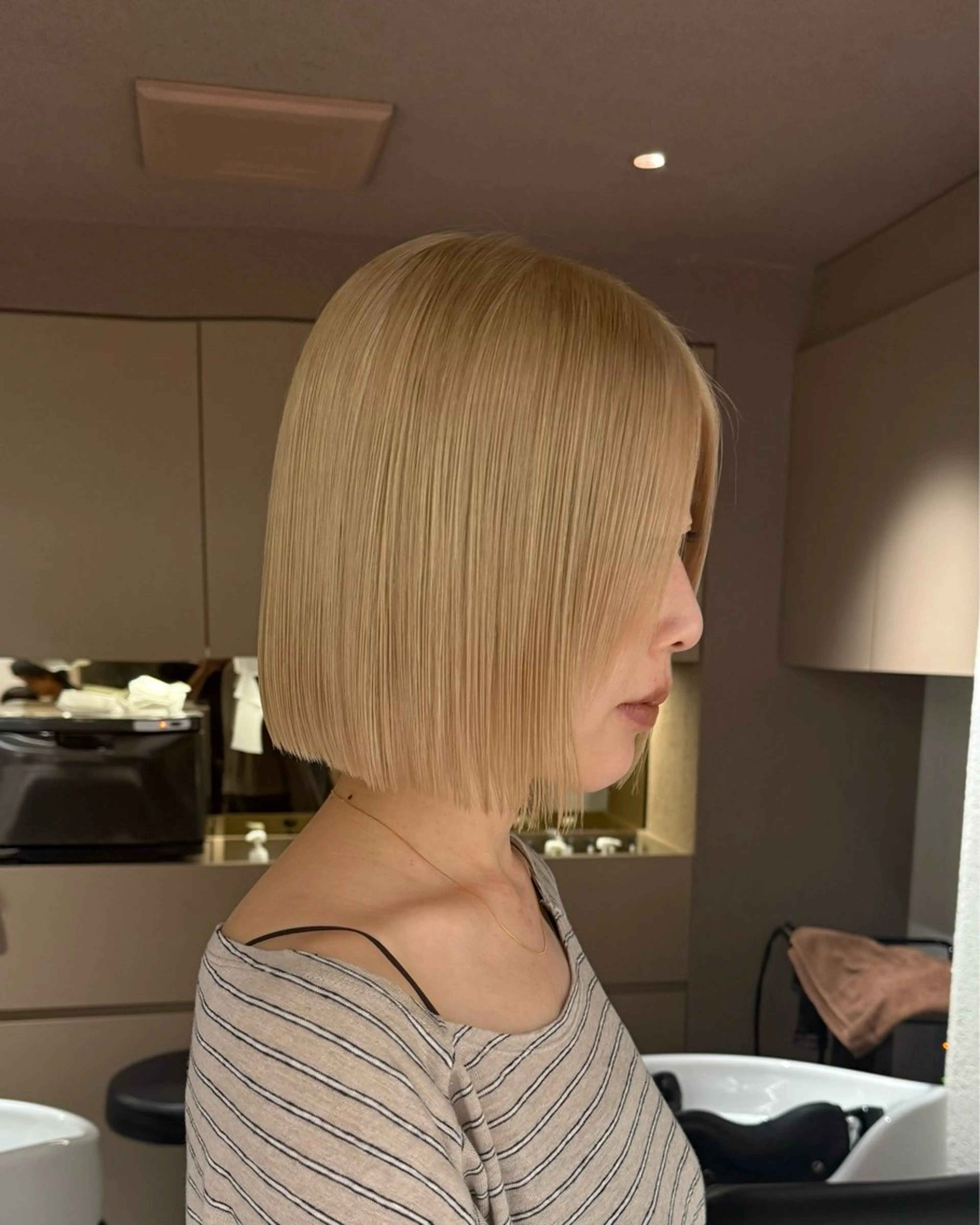 ショート カラー maison mile所属・Akari暖色カラー /レイヤーカットのヘアスタイル