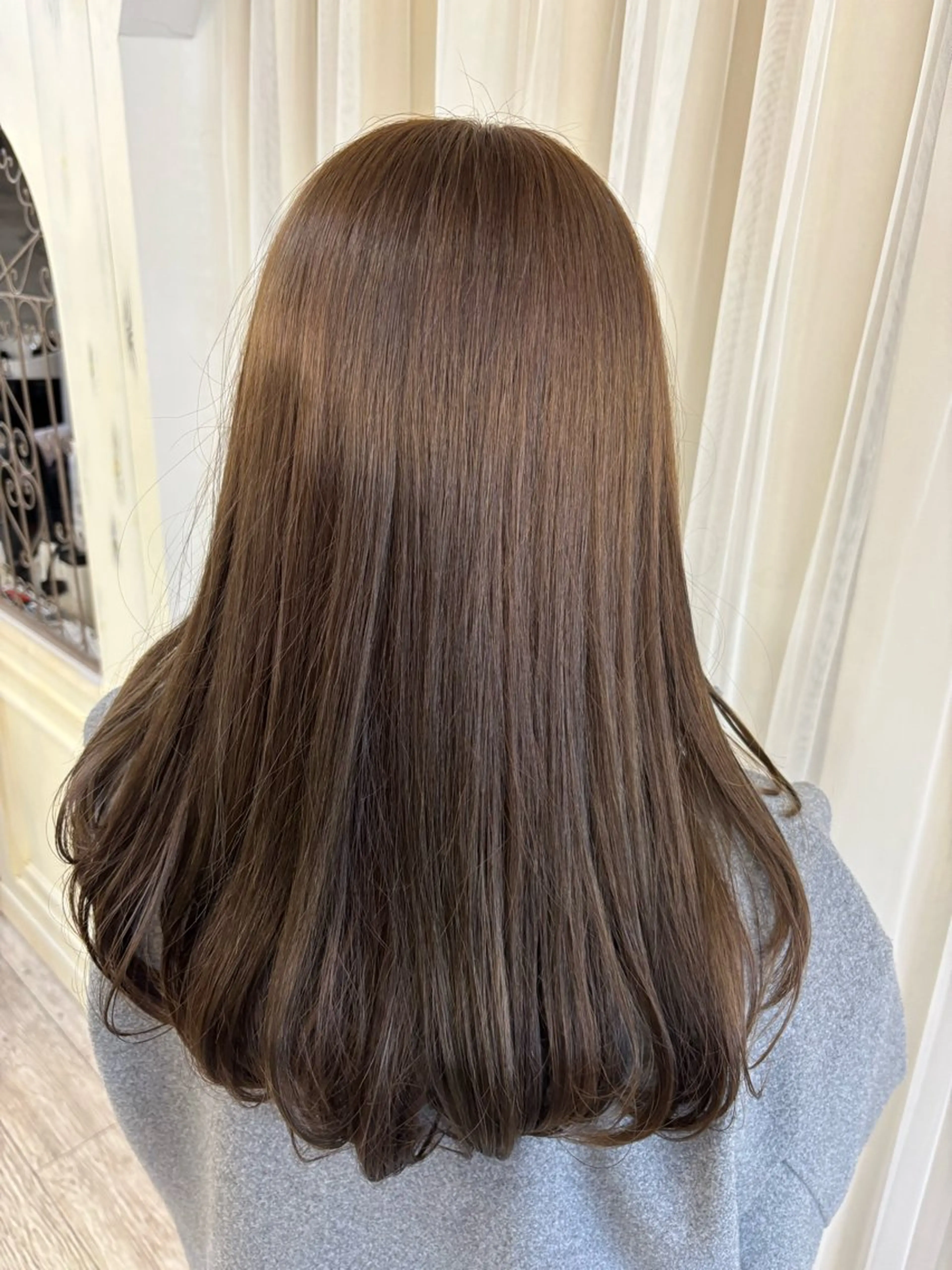 ロング 新城 奈央のヘアスタイル