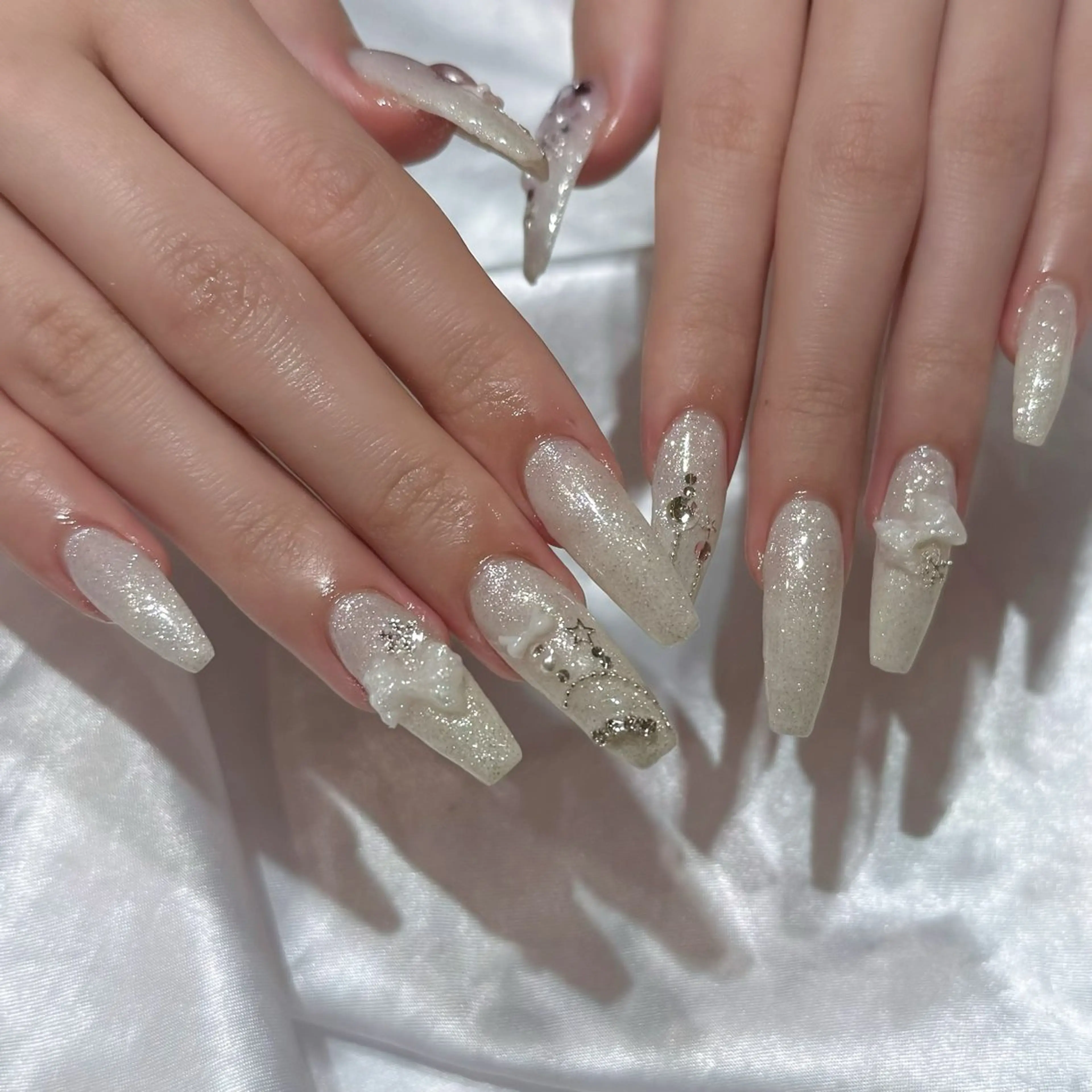 ネイル 長さ出し ハンドネイル Hiyori ✧*。のネイルデザイン