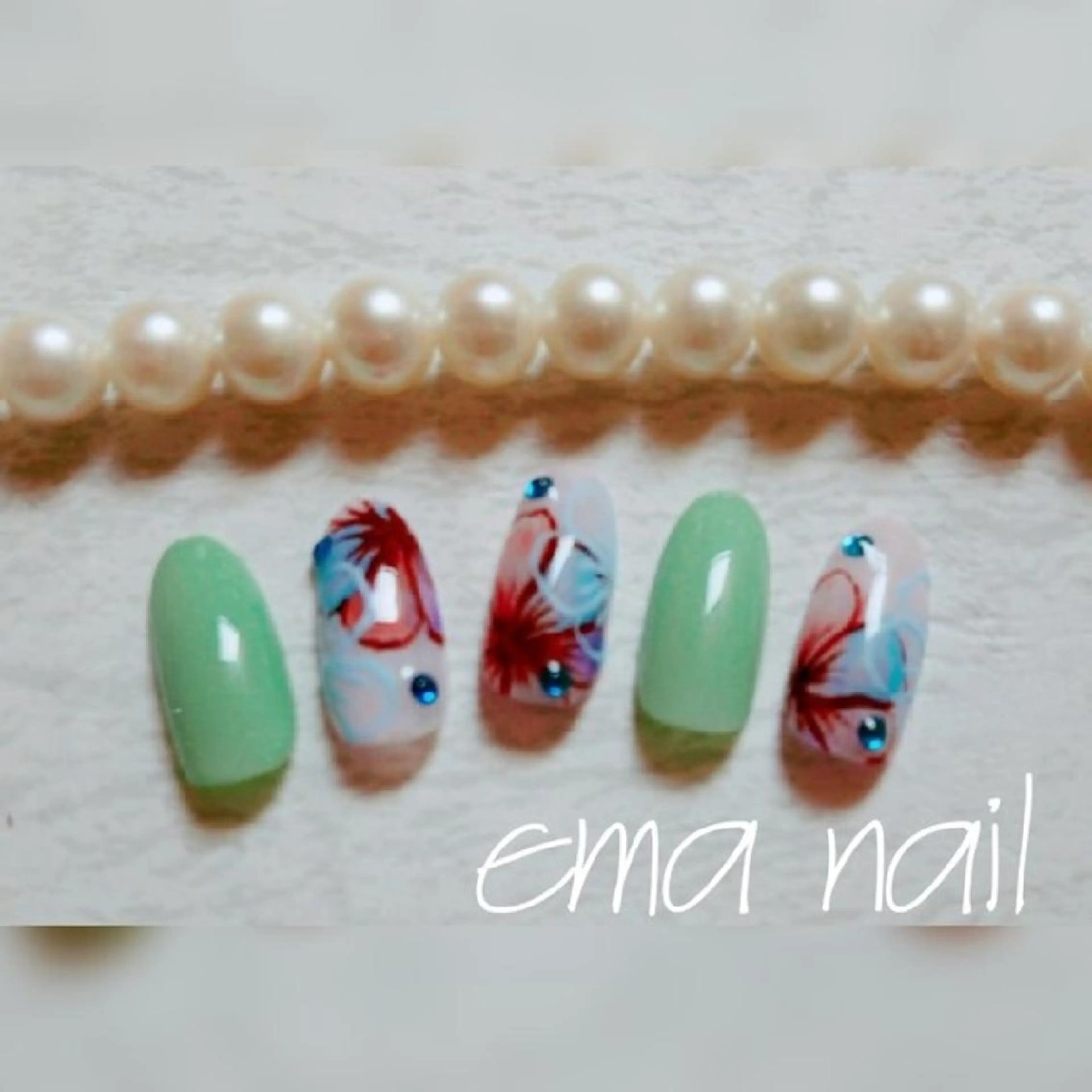 ネイル Roger 舞のネイルデザイン