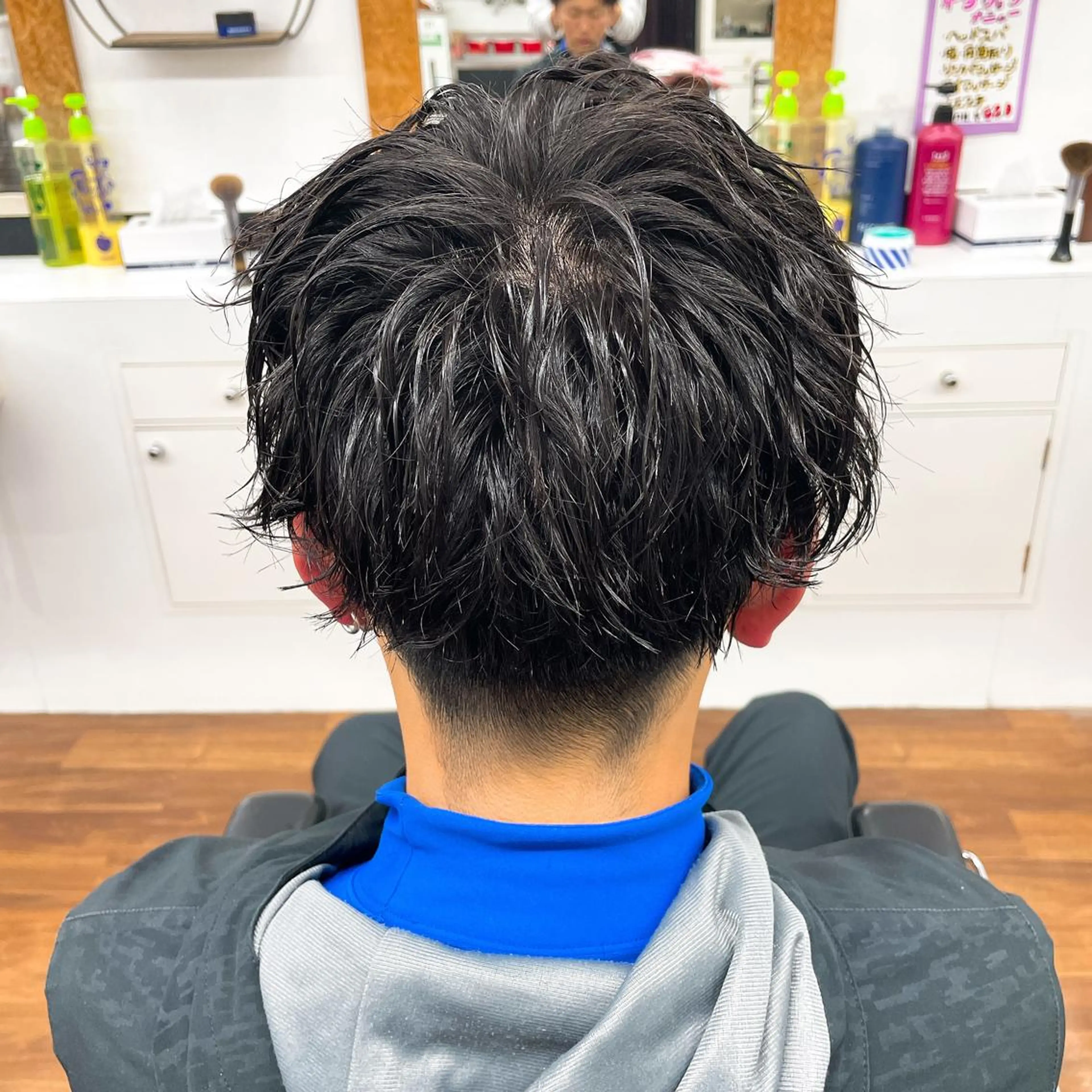 ショート パーマ メンズ メンズパーマ ツイストスパイラルパーマ スパイラルパーマ 本橋 琴実のヘアスタイル