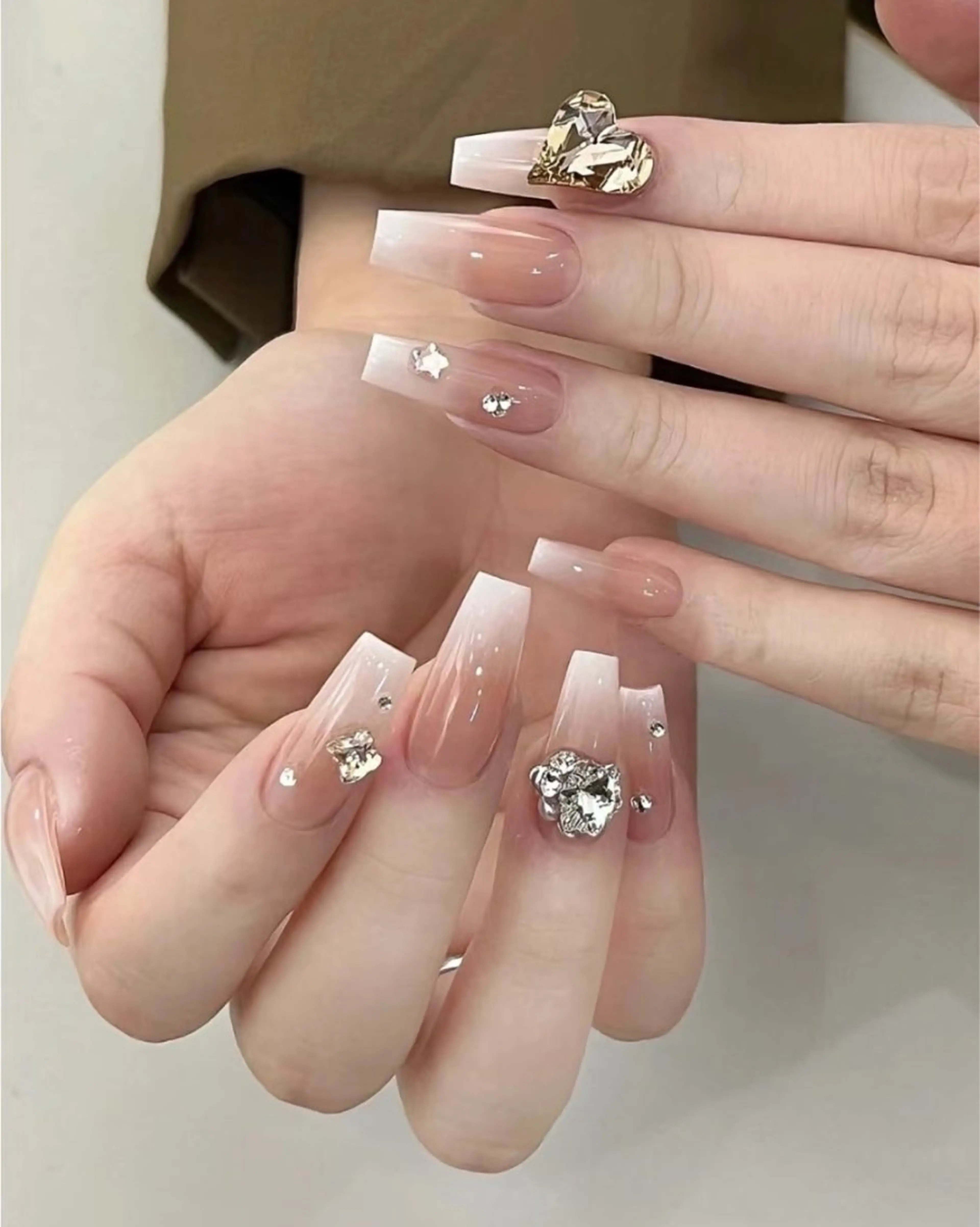 【オフ無し、ケア付き】(カラーベース) カラーグラorフレンチorラメフレンチの写真