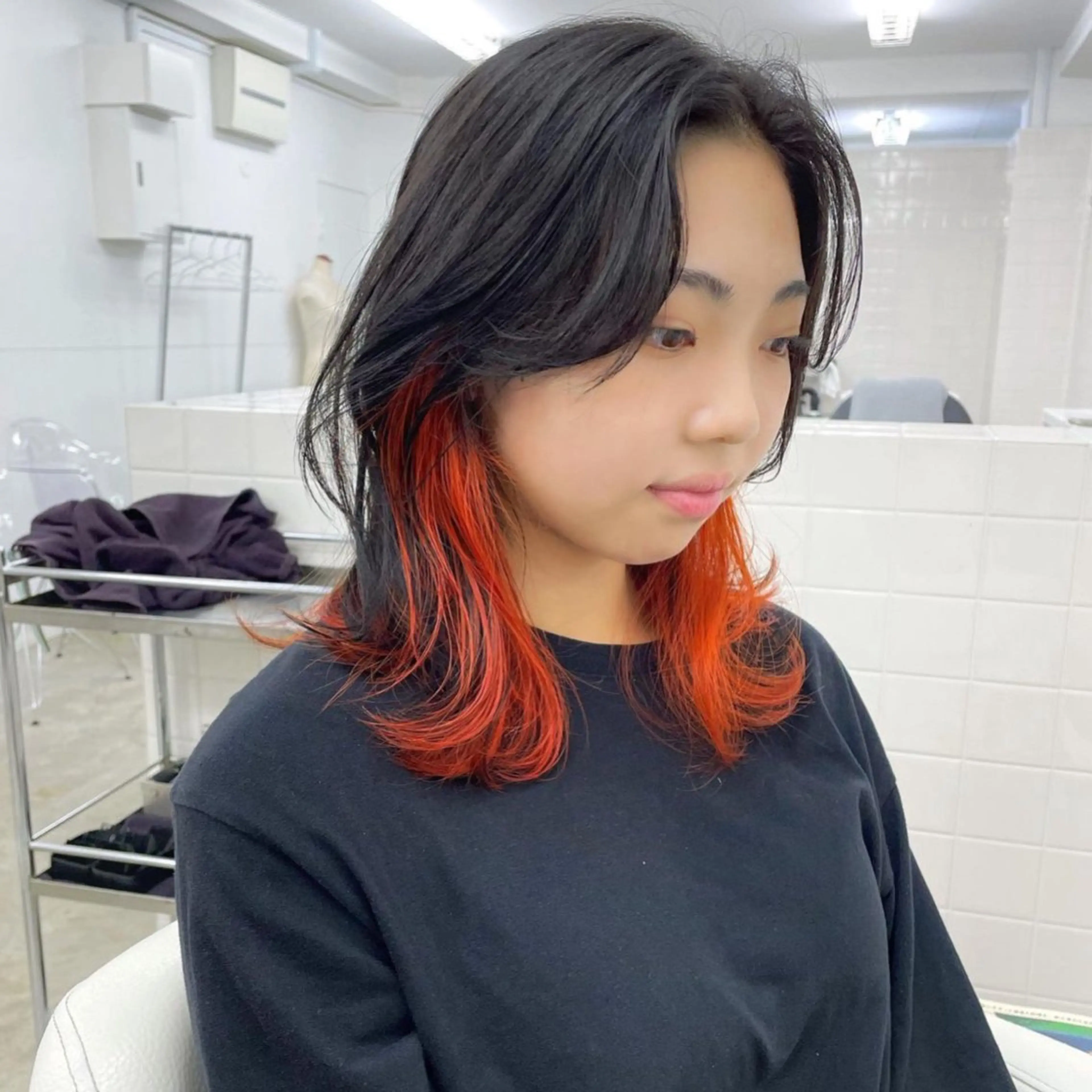 ミディアム カラー ヘアカラー トリートメント 楪 yuzuriha所属・Saaya/レイヤー /ブリーチ/ブロンドのヘアスタイル