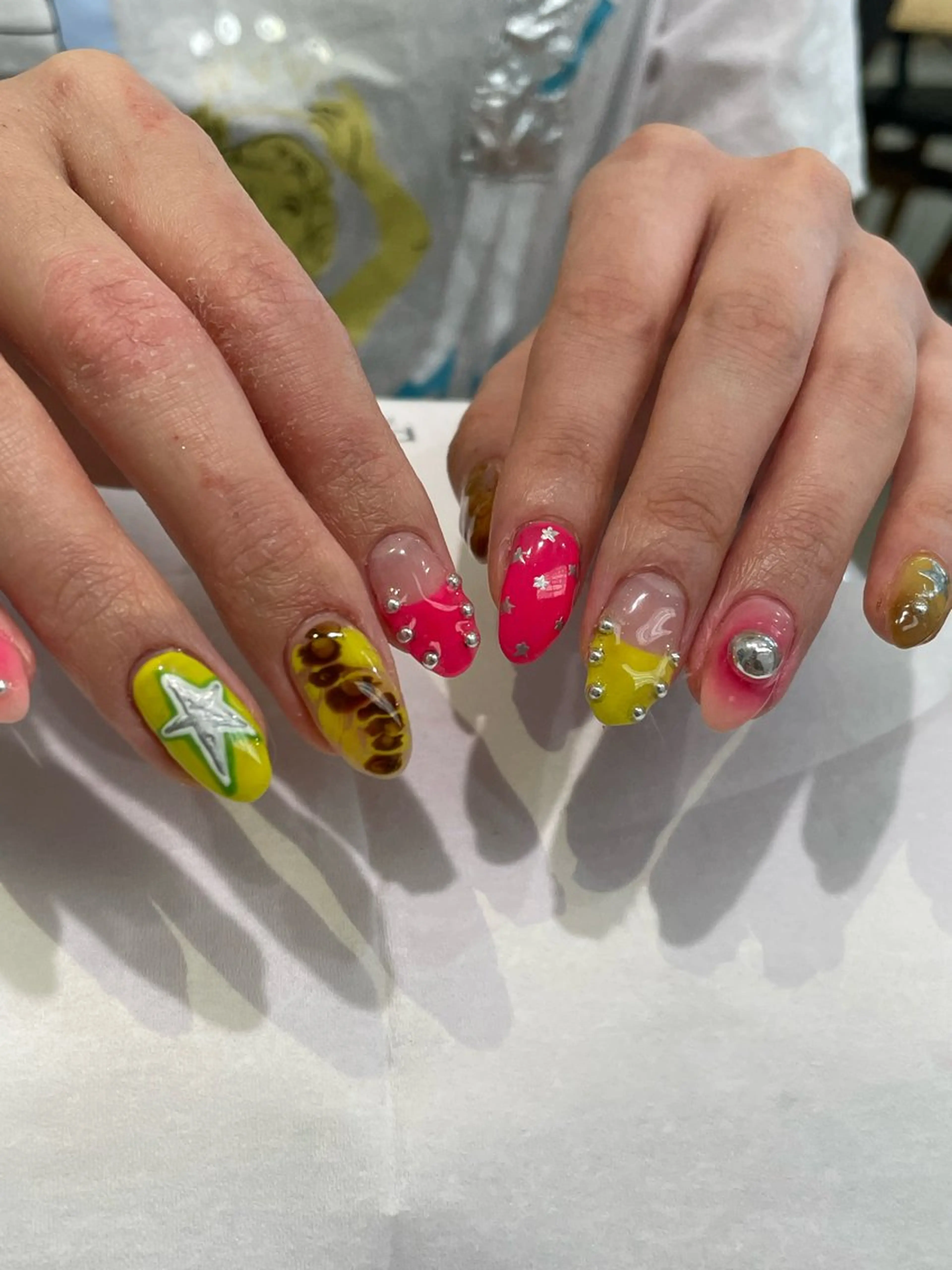 ネイル 🎀ボブ＋ハイトーン シュカ👶🏻のヘアスタイル