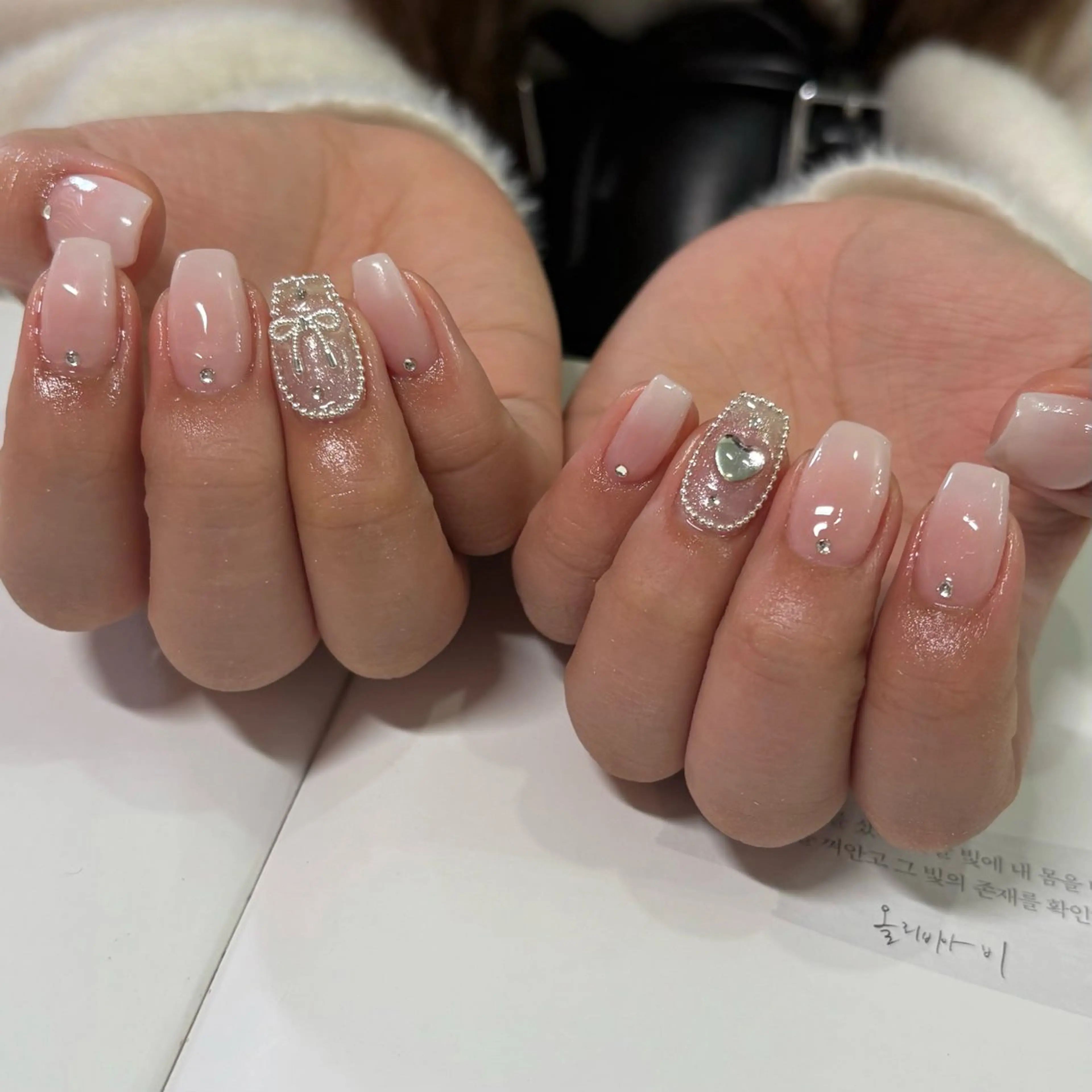 ネイル ハンドネイル ネイルズシャトン🪡 ネイリスト齊藤のネイルデザイン