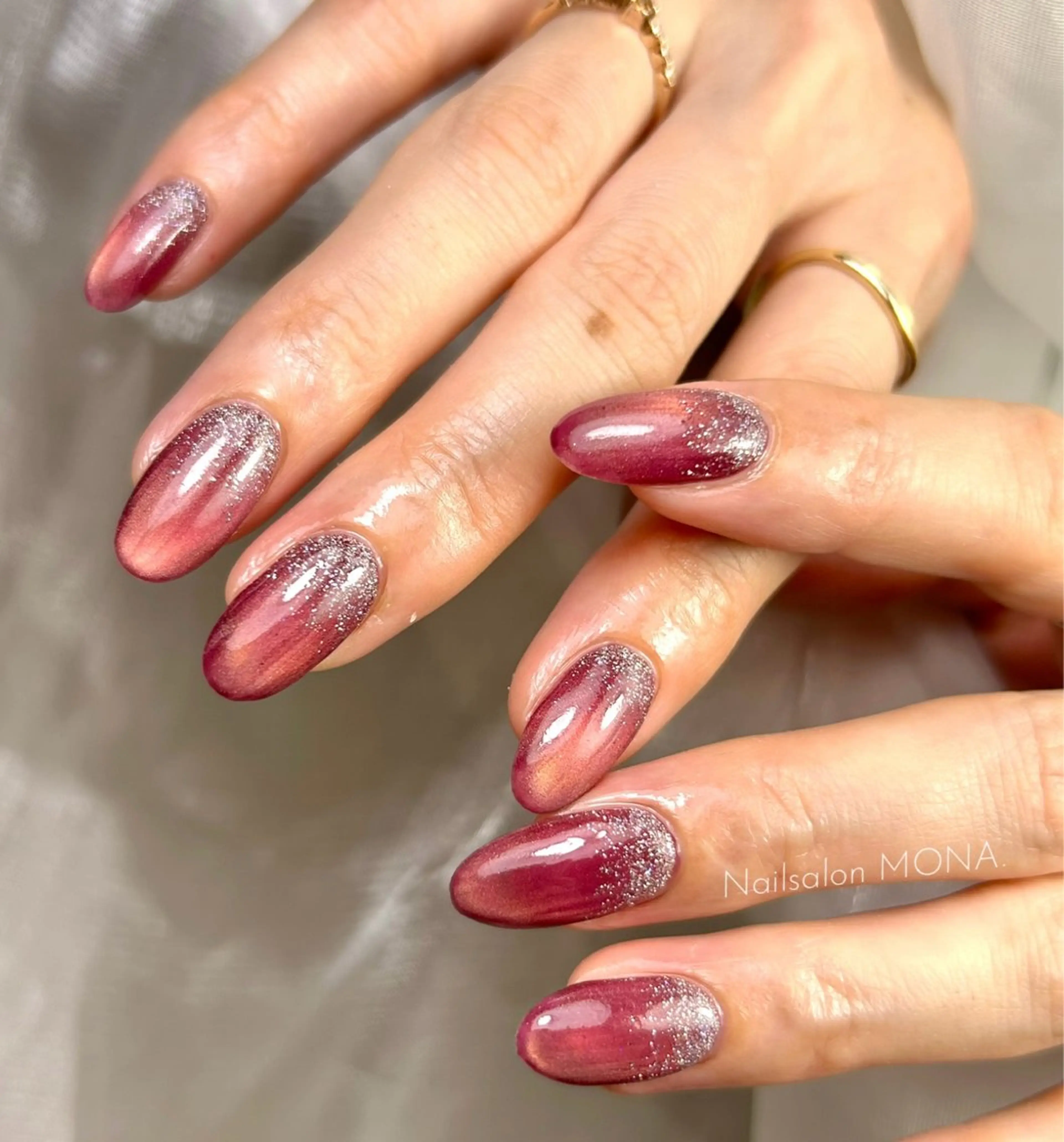 ネイル ブラウン ジェルネイル グラデーション ラメ(グリッター) マグネットネイル ハンドネイル Nailsalon MONA.のネイルデザイン