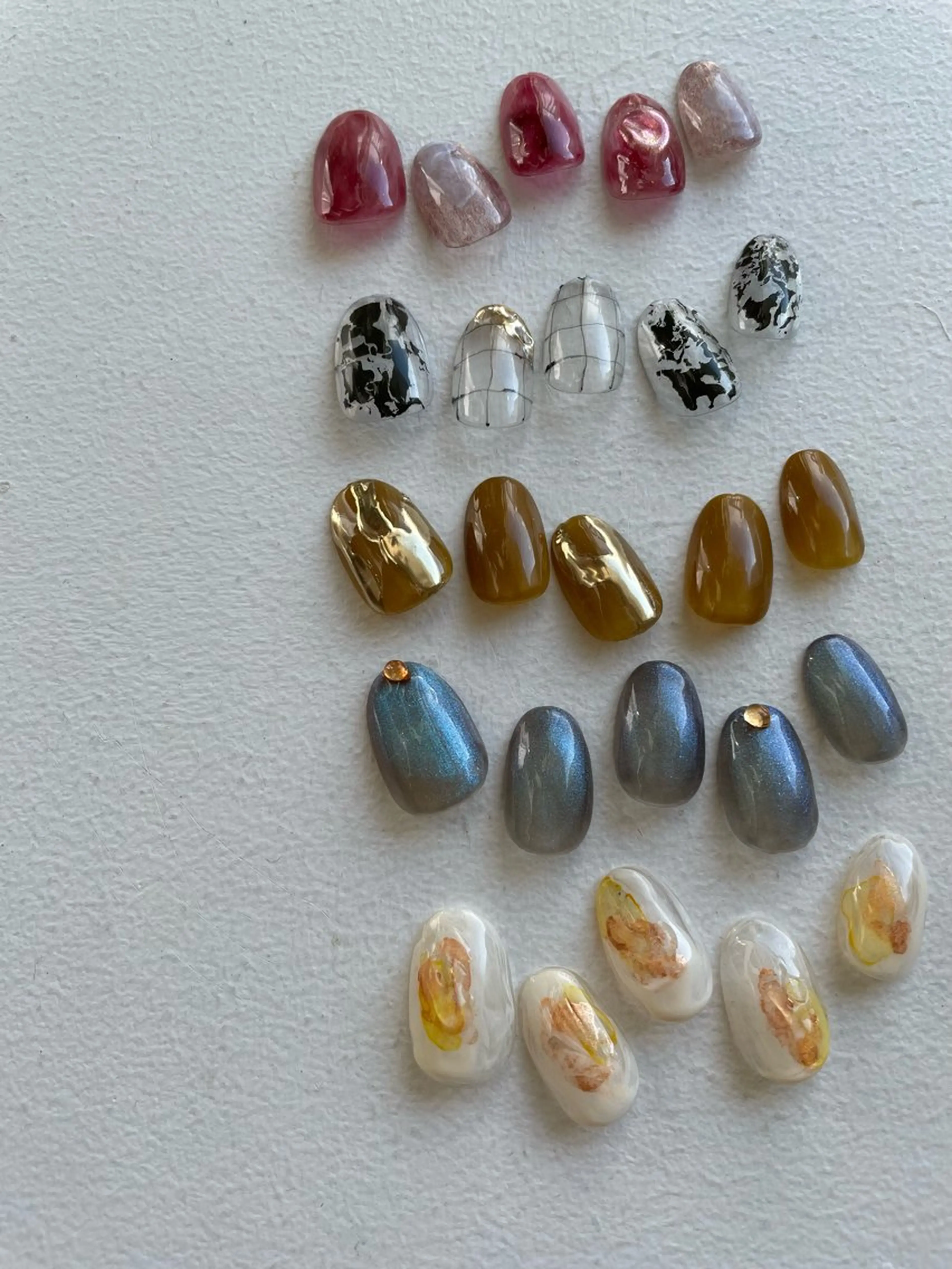 ネイル マグネットネイル ミラーネイル ニュアンスネイル 🌕akuri🌖 渋谷/nuanceのネイルデザイン