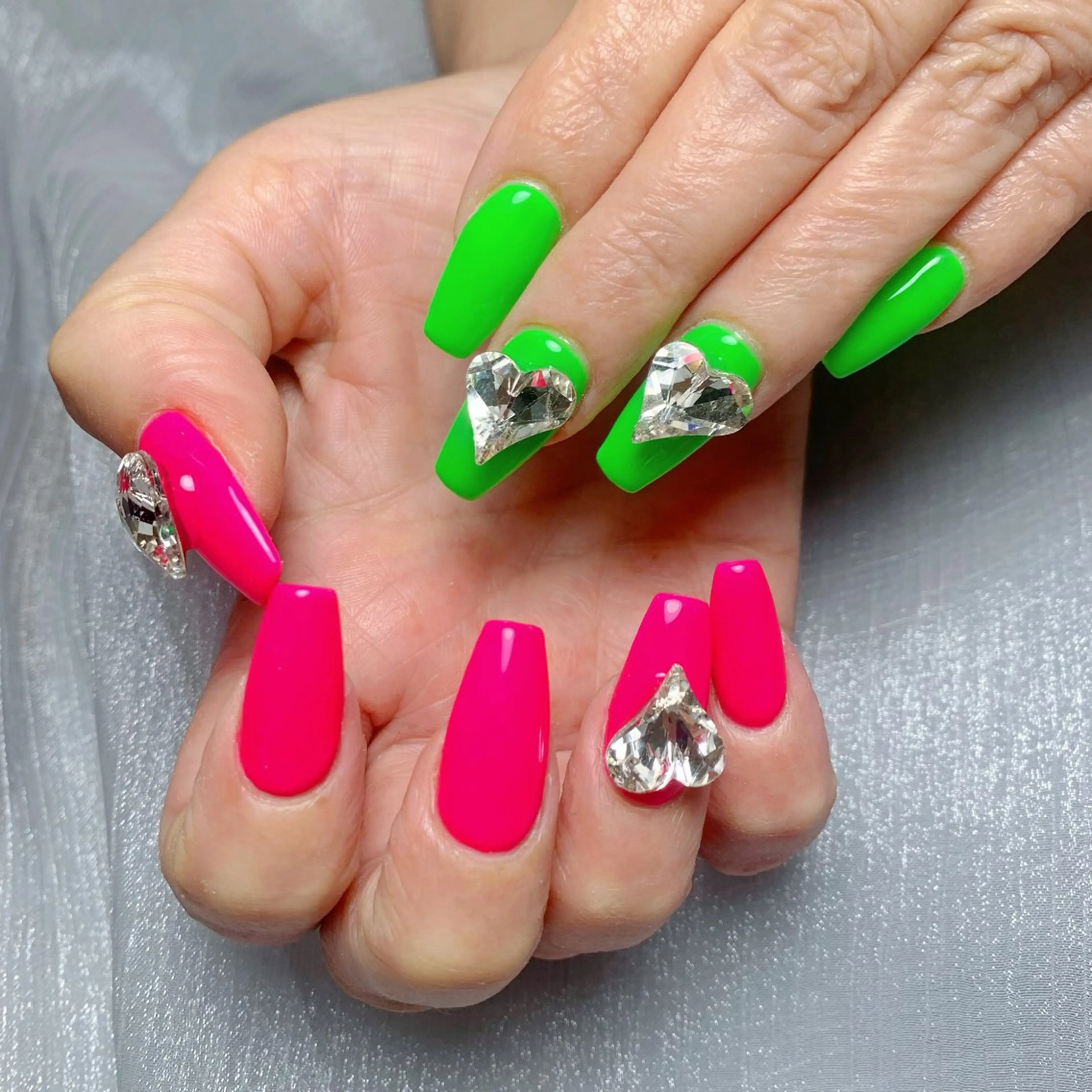 ネイル ストーンネイル ハンドネイル なつみ wooのネイルデザイン