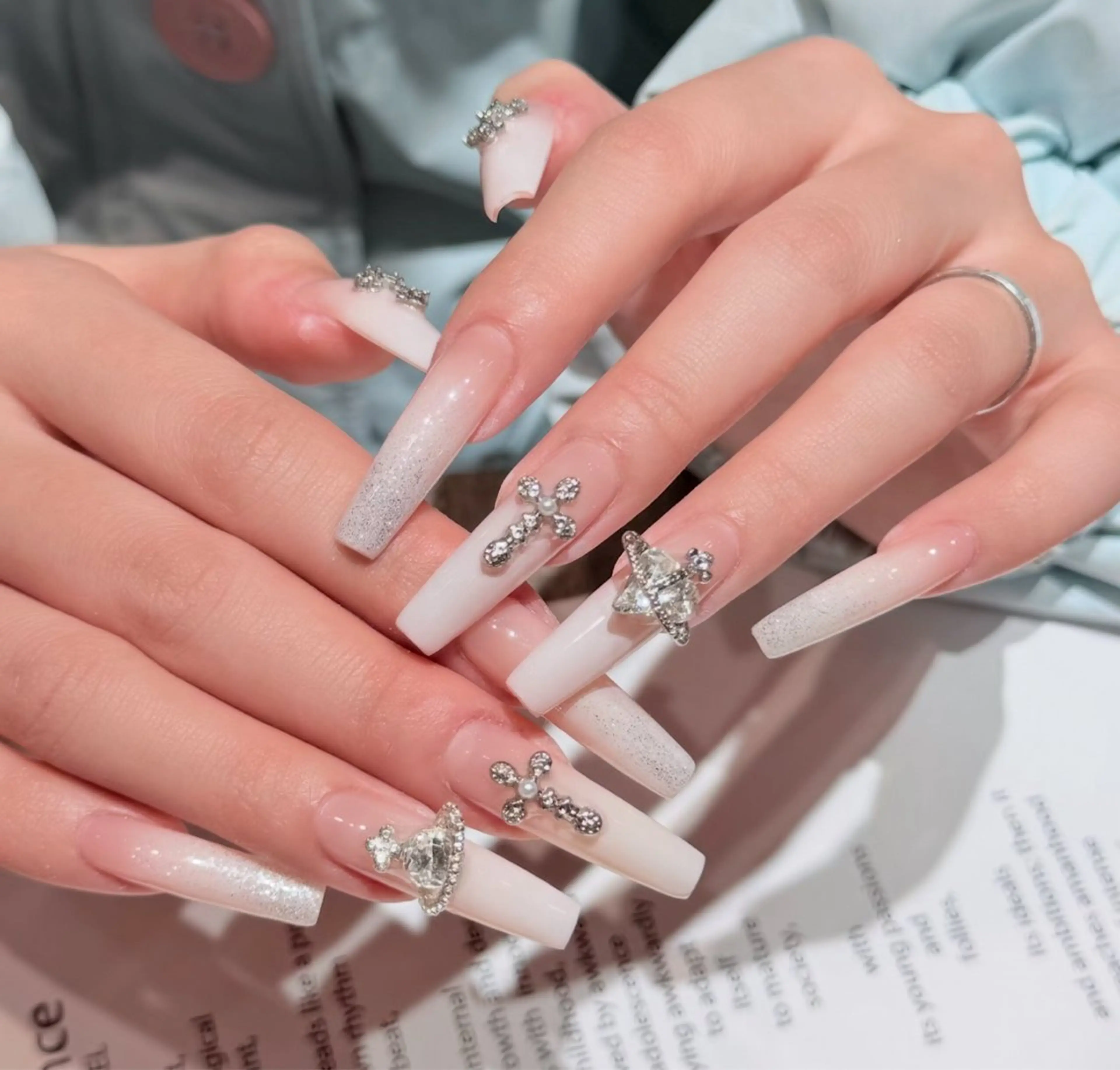 ネイル ハンドネイル Luvia Ginzaのネイルデザイン