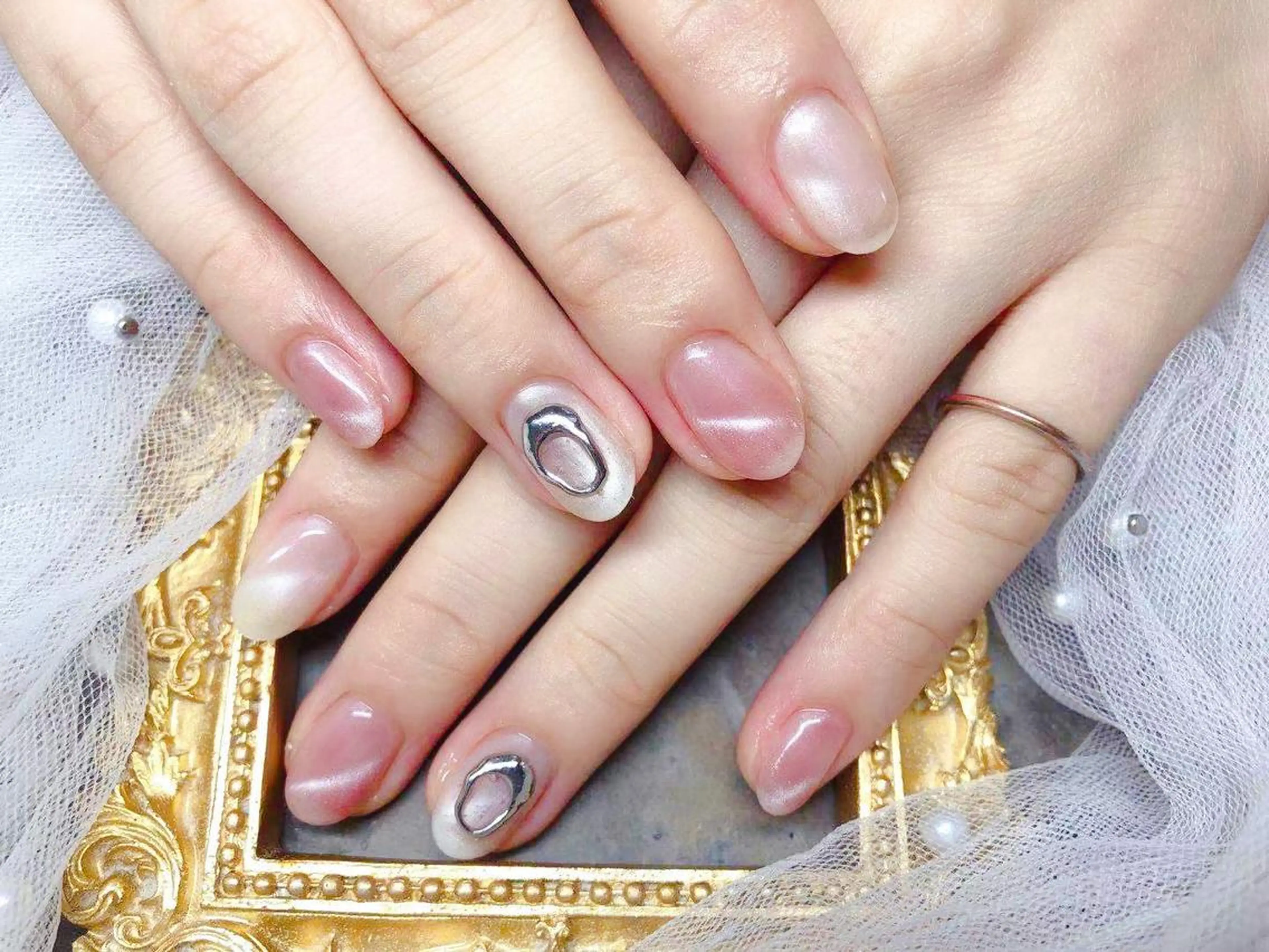 ネイル ハンドネイル マジック ミラーのネイルデザイン