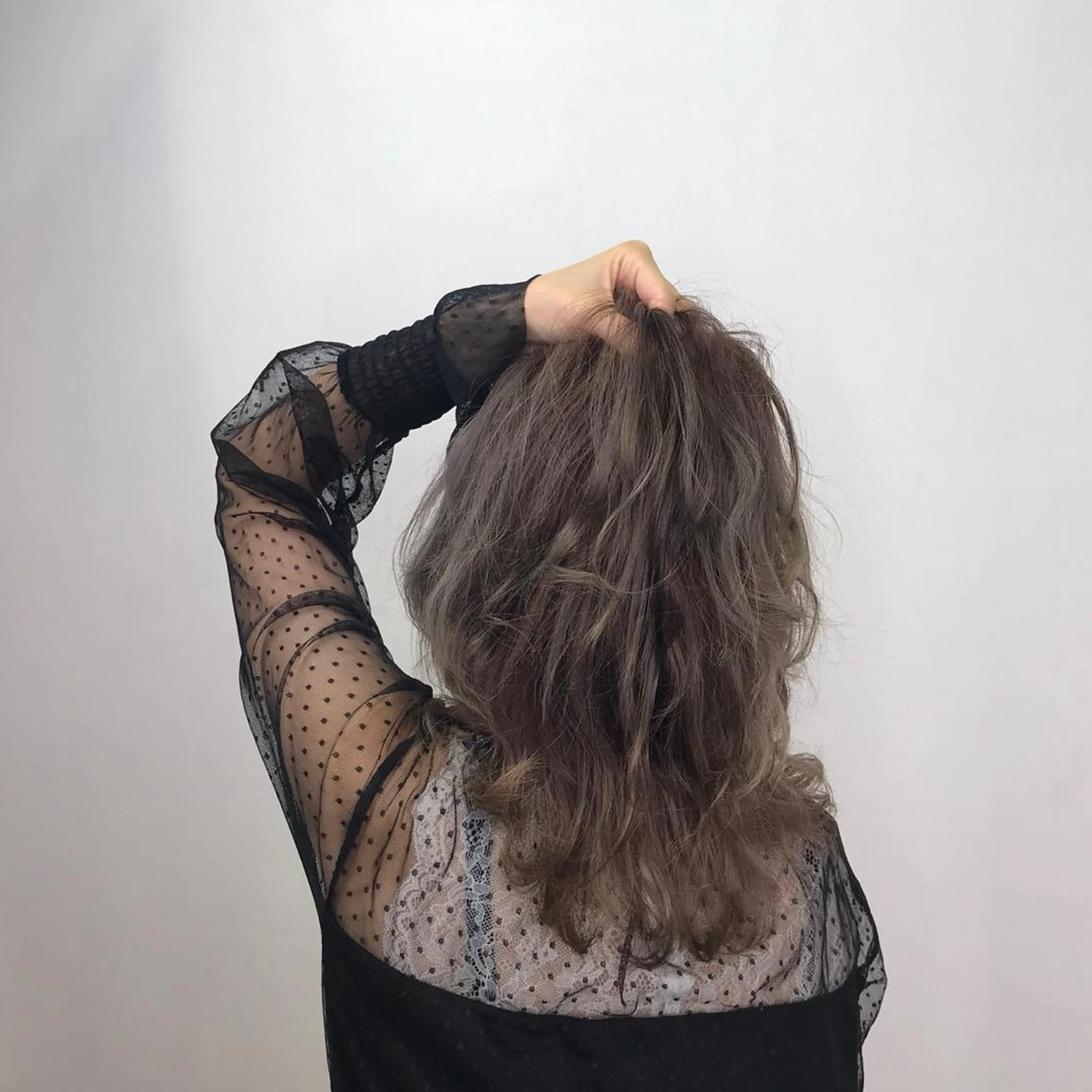 カラー ラベンダーカラー 小顔レイヤー/ ベージュ🤍Rieのヘアスタイル