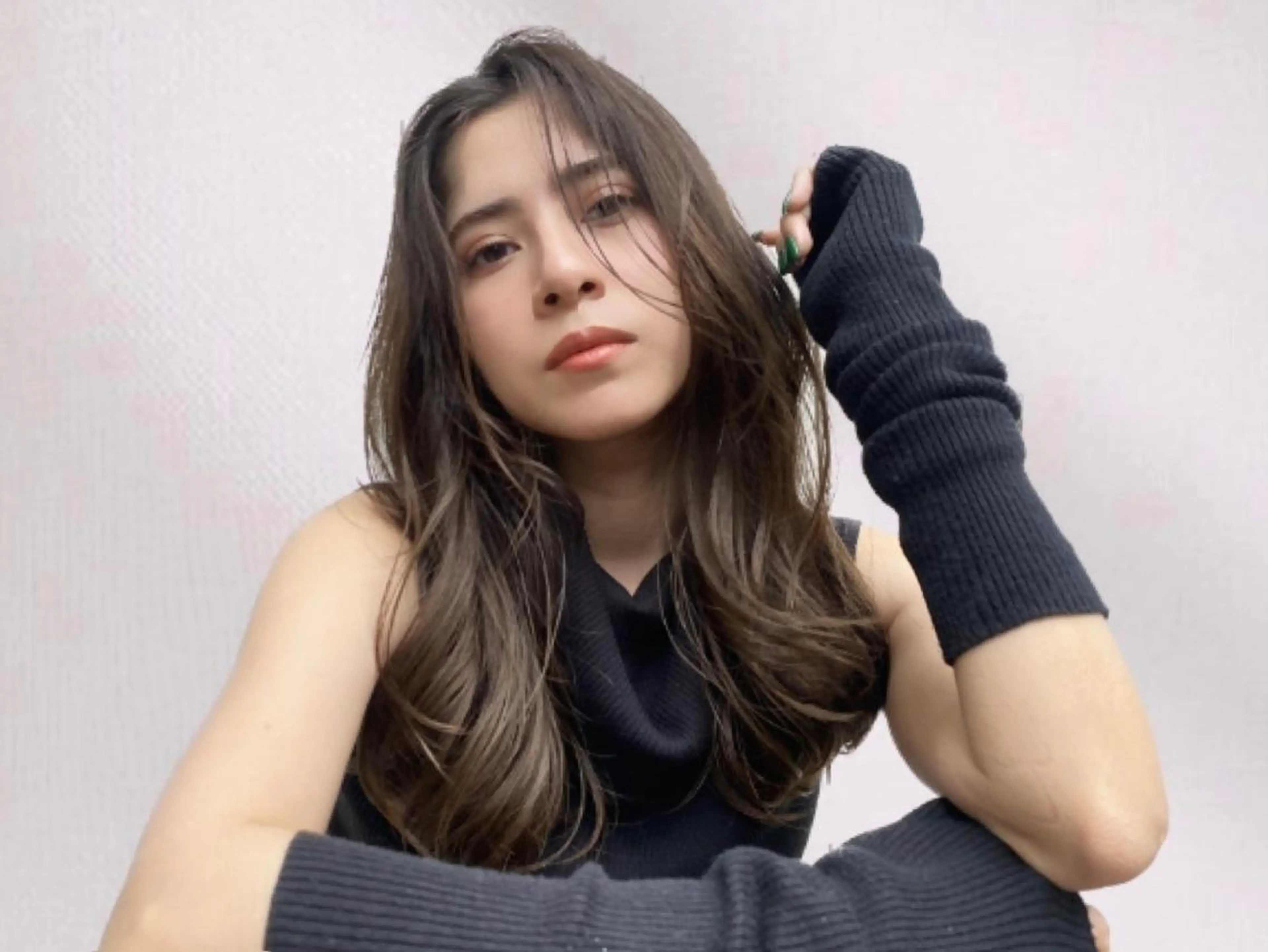 ロング カラー パーマ アディクシーカラー アッシュ バレイヤージュ ミストバング ブリーチ カット ヘアカラー トリートメント 初めでも安心🌟 newi町田✂のヘアスタイル