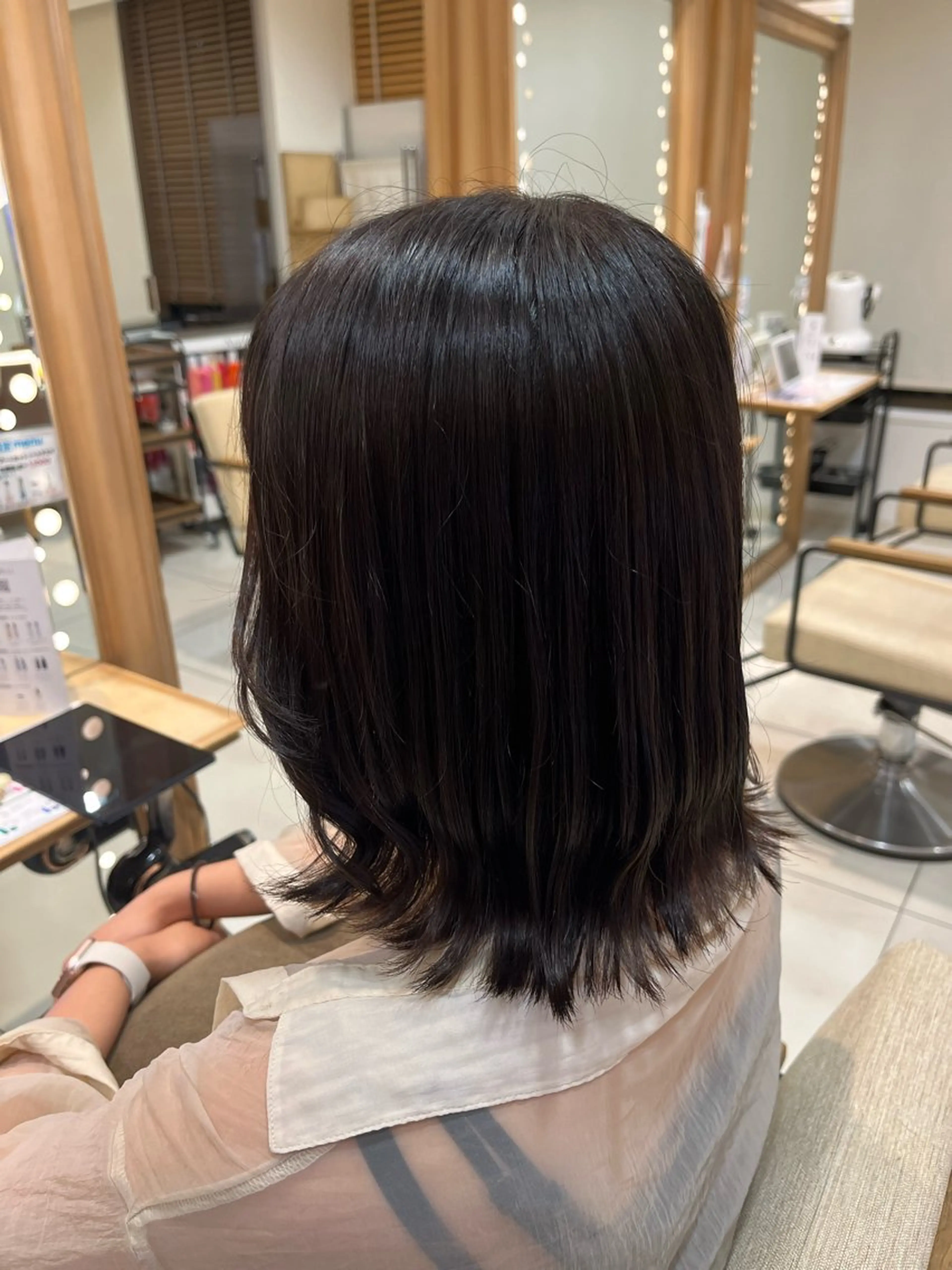 ミディアム カラー グレージュ オリーブグレージュ オリーブグレー なつな/ 透明感カラーのヘアスタイル