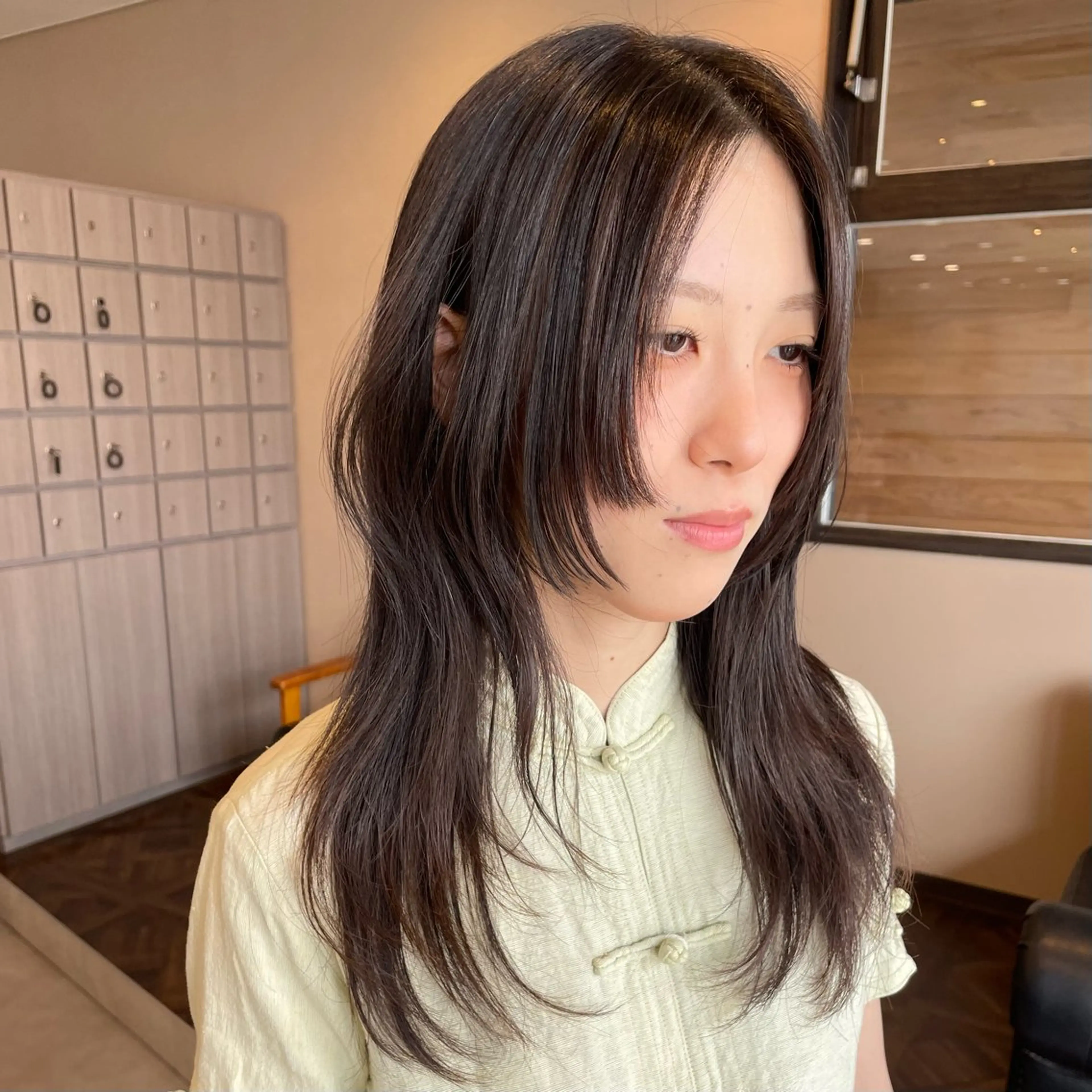 ロング レイヤーカット カット mio 🍒レイヤーカットのヘアスタイル