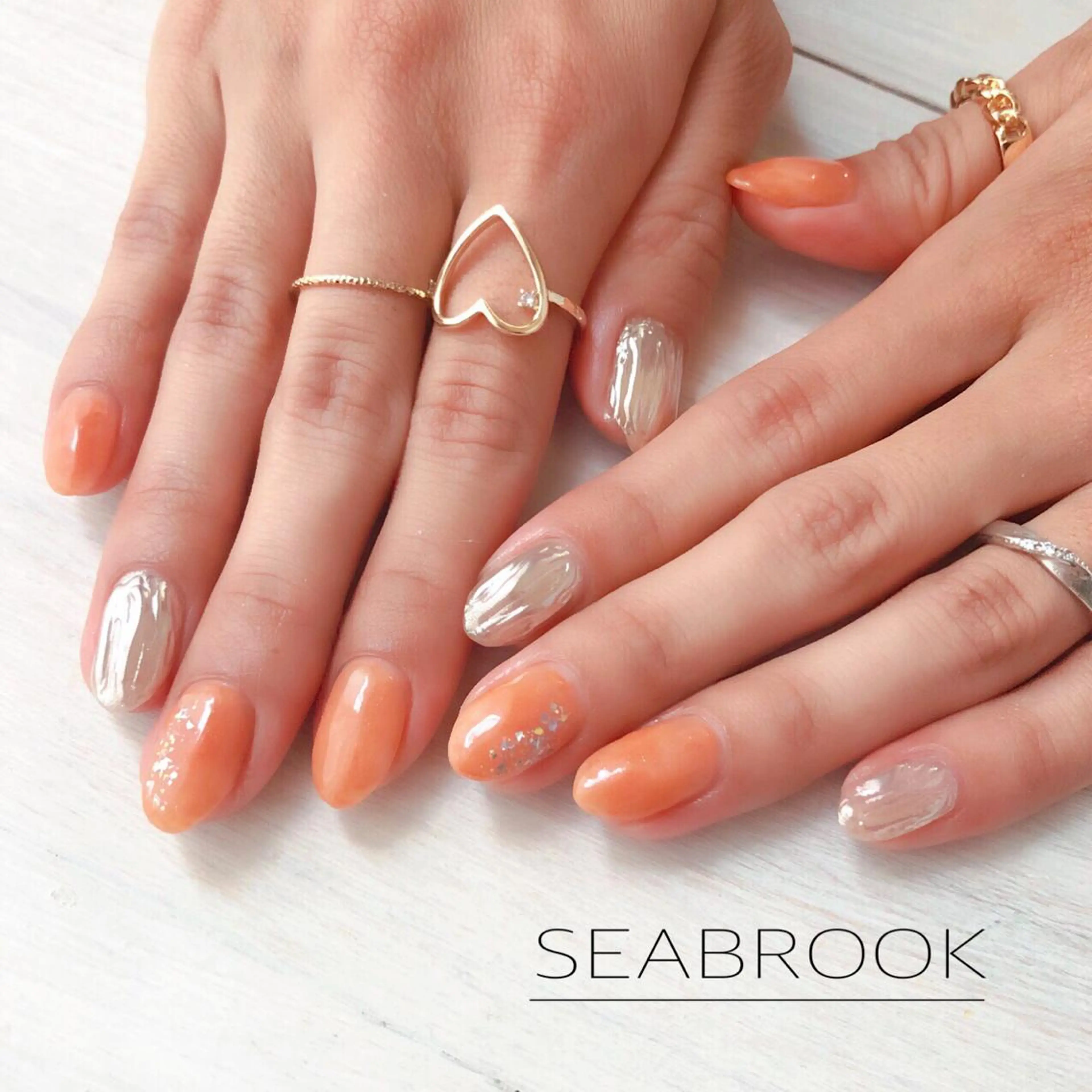 ネイル 鈴木 奈穂子のネイルデザイン