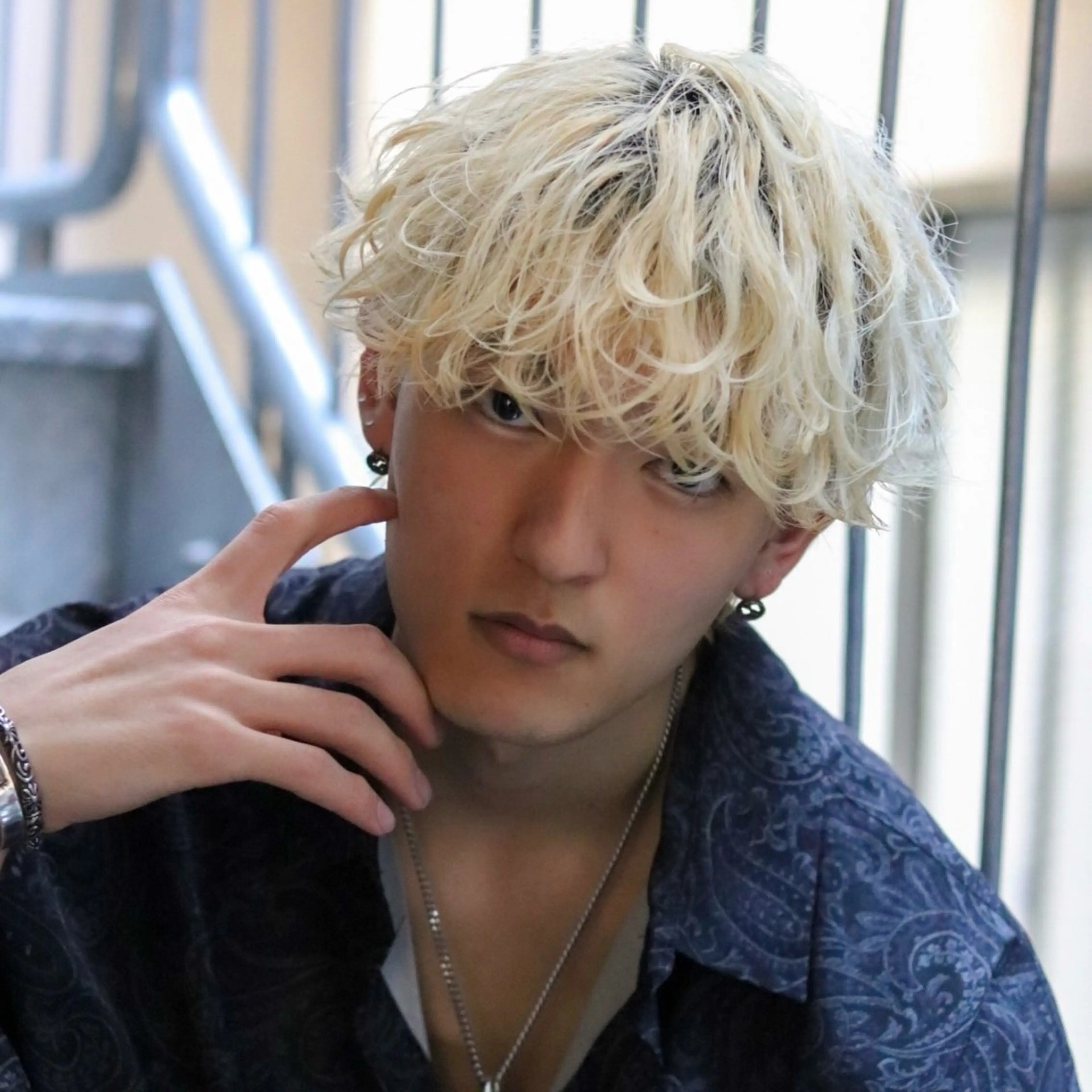 ミディアム カラー パーマ メンズ カット ヘアカラー トリートメント ハイトーン/メンズマ ッシュ/KYOHEIのヘアスタイル